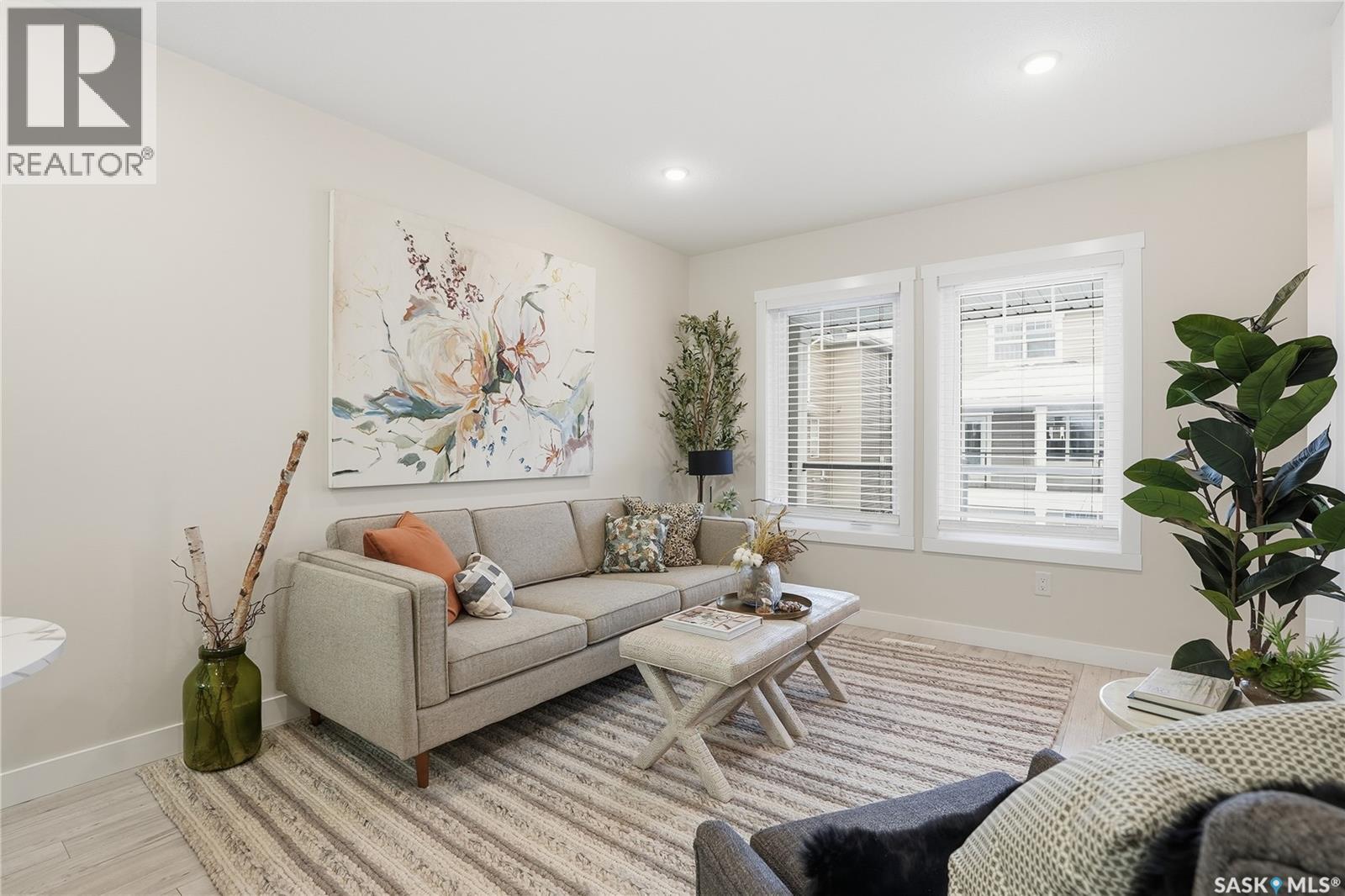 210 315 Dickson Crescent, Saskatoon, Saskatchewan  S7T 0Z1 - Photo 4 - SK025237