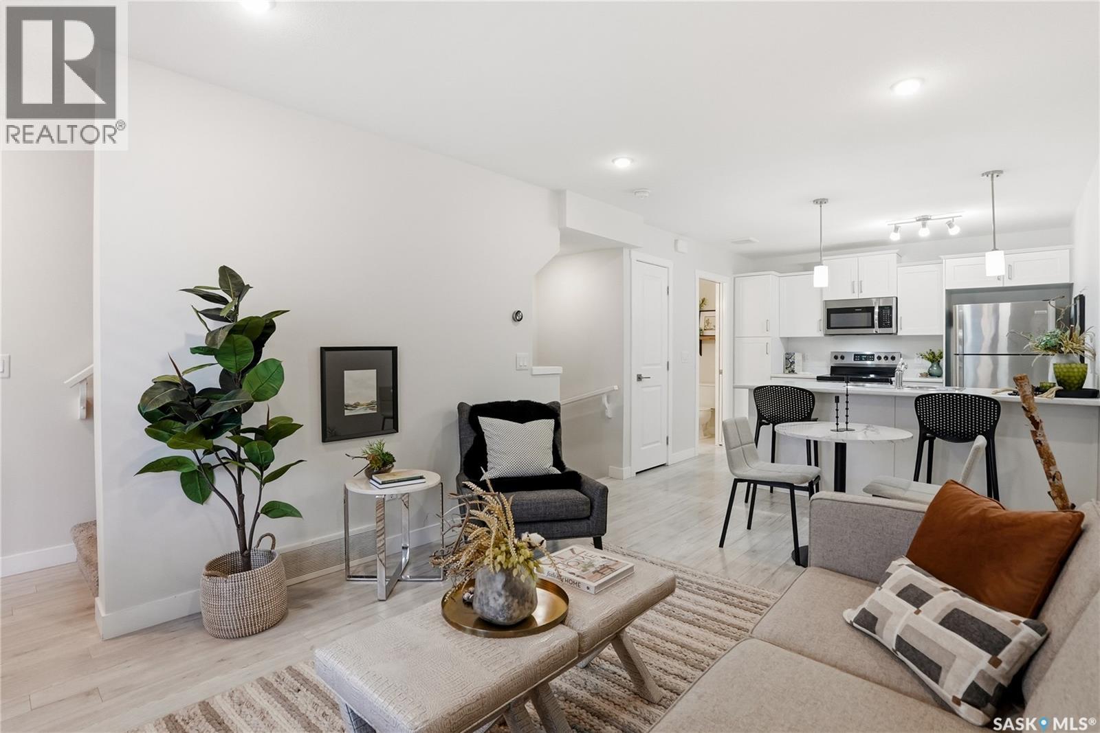 210 315 Dickson Crescent, Saskatoon, Saskatchewan  S7T 0Z1 - Photo 9 - SK025237