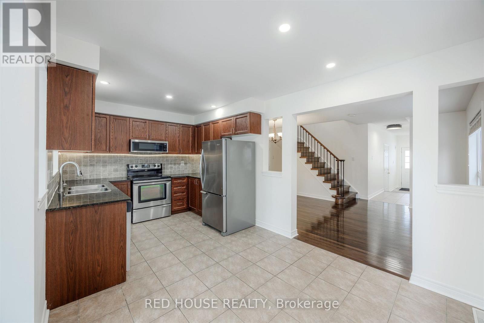 39 Harvest Hills Boulevard, East Gwillimbury, Ontario  L9N 0A6 - Photo 10 - N12603098