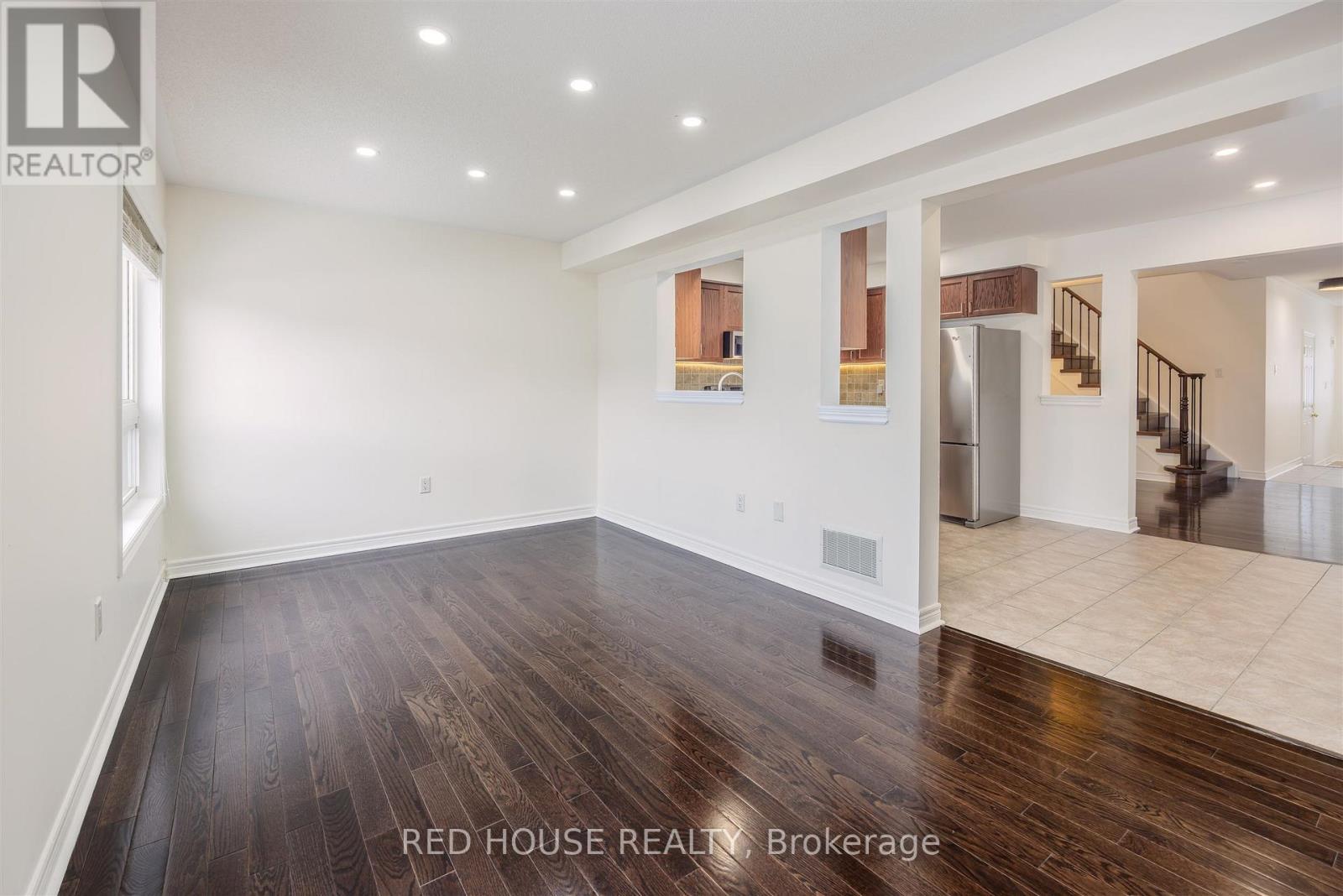 39 Harvest Hills Boulevard, East Gwillimbury, Ontario  L9N 0A6 - Photo 15 - N12603098