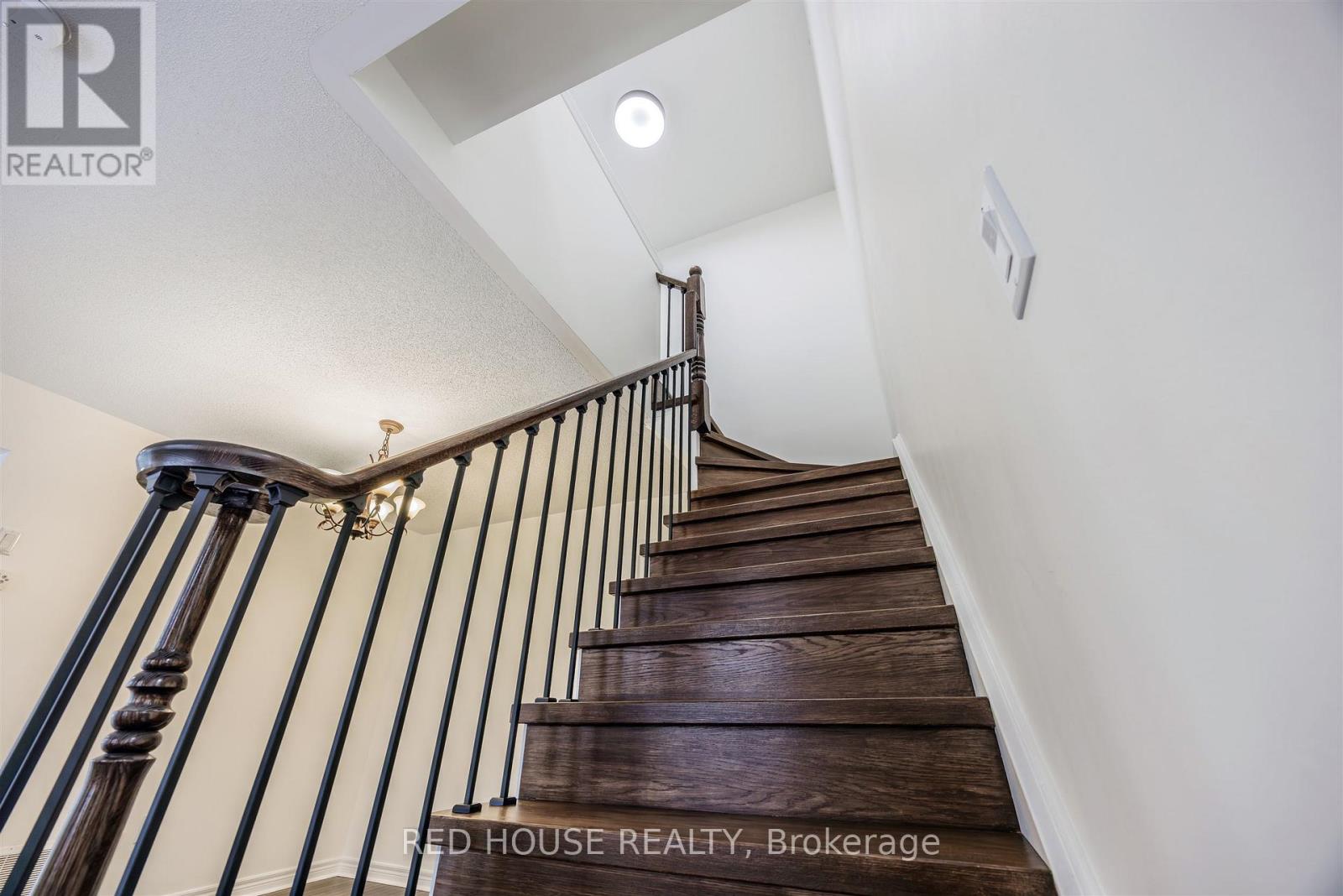 39 Harvest Hills Boulevard, East Gwillimbury, Ontario  L9N 0A6 - Photo 18 - N12603098