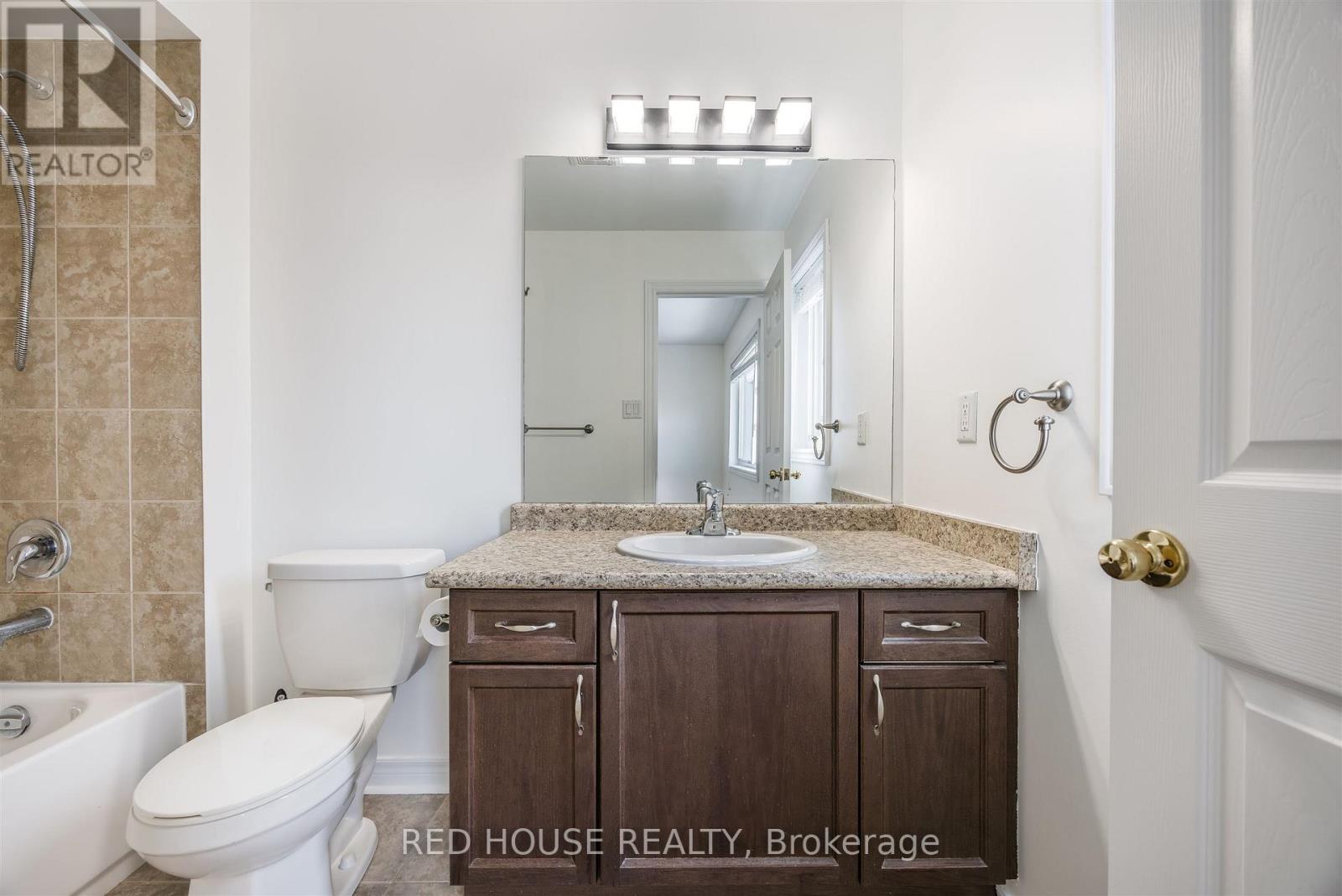 39 Harvest Hills Boulevard, East Gwillimbury, Ontario  L9N 0A6 - Photo 27 - N12603098