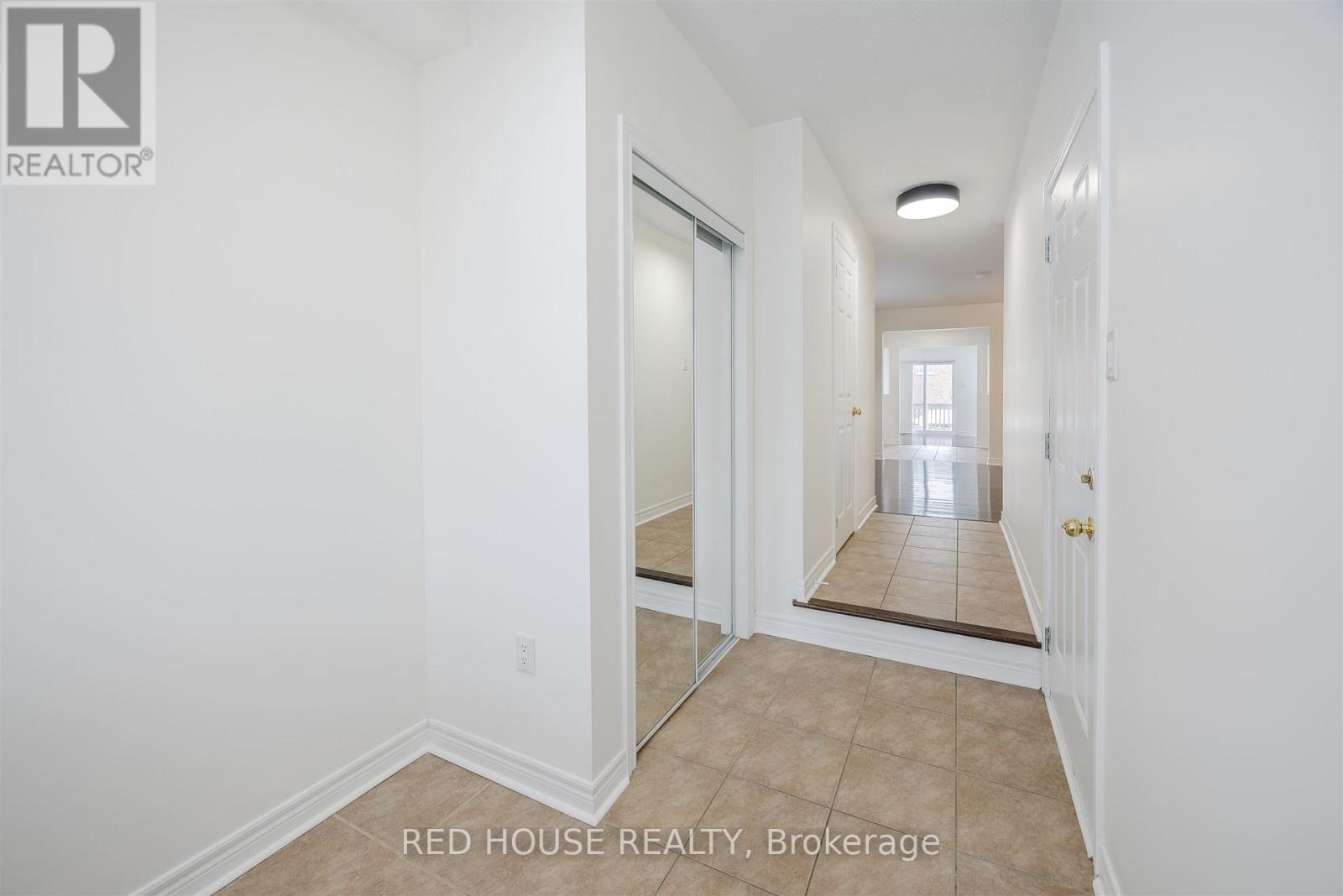 39 Harvest Hills Boulevard, East Gwillimbury, Ontario  L9N 0A6 - Photo 37 - N12603098