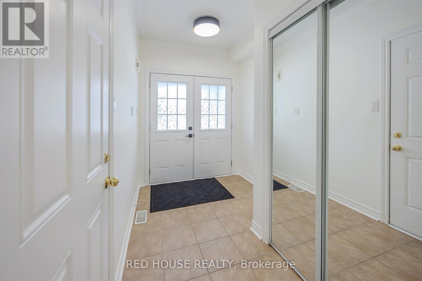 39 Harvest Hills Boulevard, East Gwillimbury, Ontario  L9N 0A6 - Photo 38 - N12603098