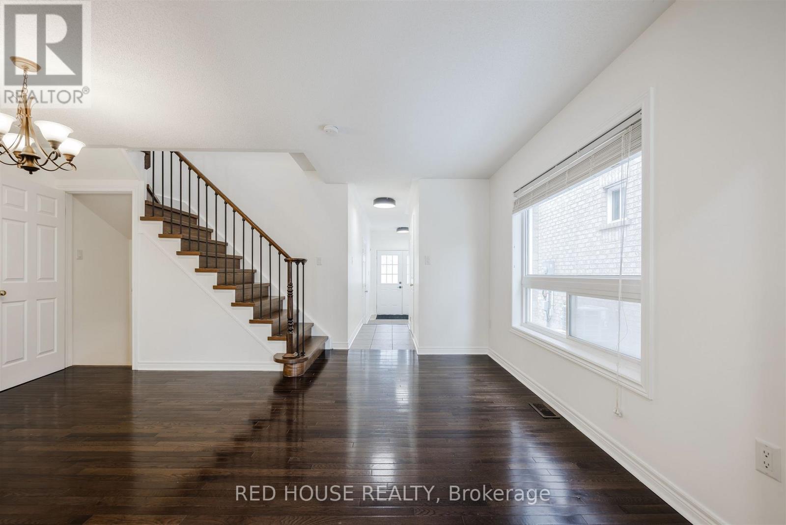 39 Harvest Hills Boulevard, East Gwillimbury, Ontario  L9N 0A6 - Photo 7 - N12603098