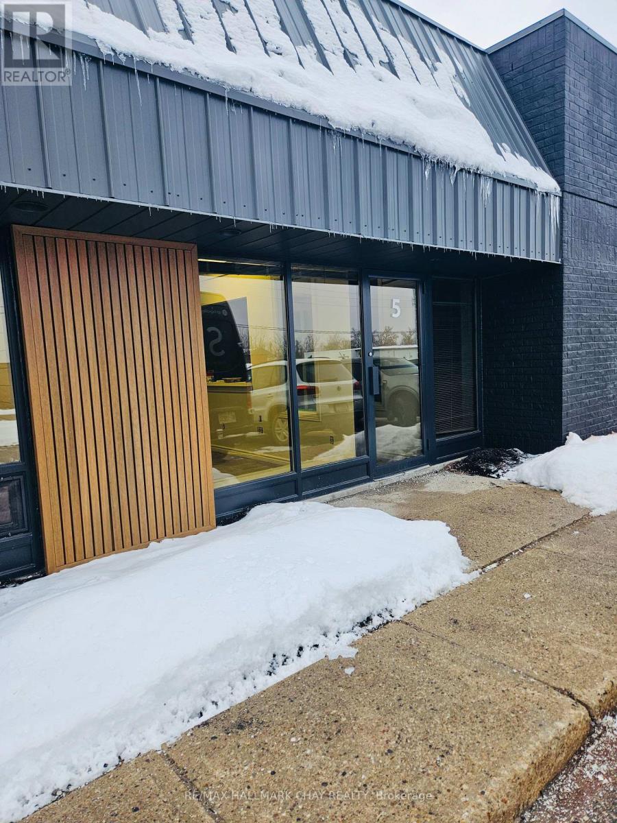 5 - 9 ONTARIO STREET, Orillia, Ontario