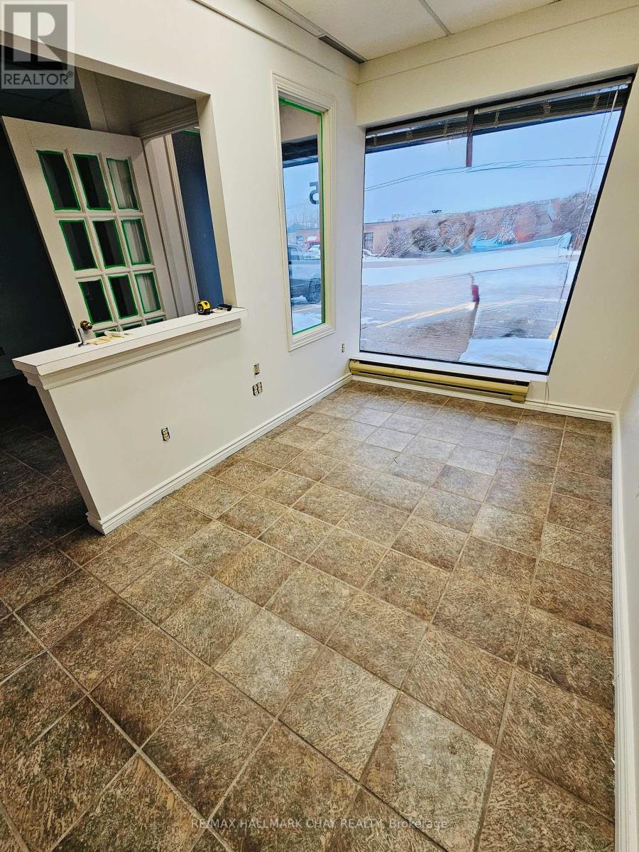 5 - 9 Ontario Street, Orillia, Ontario  L3V 6H1 - Photo 4 - S12603104