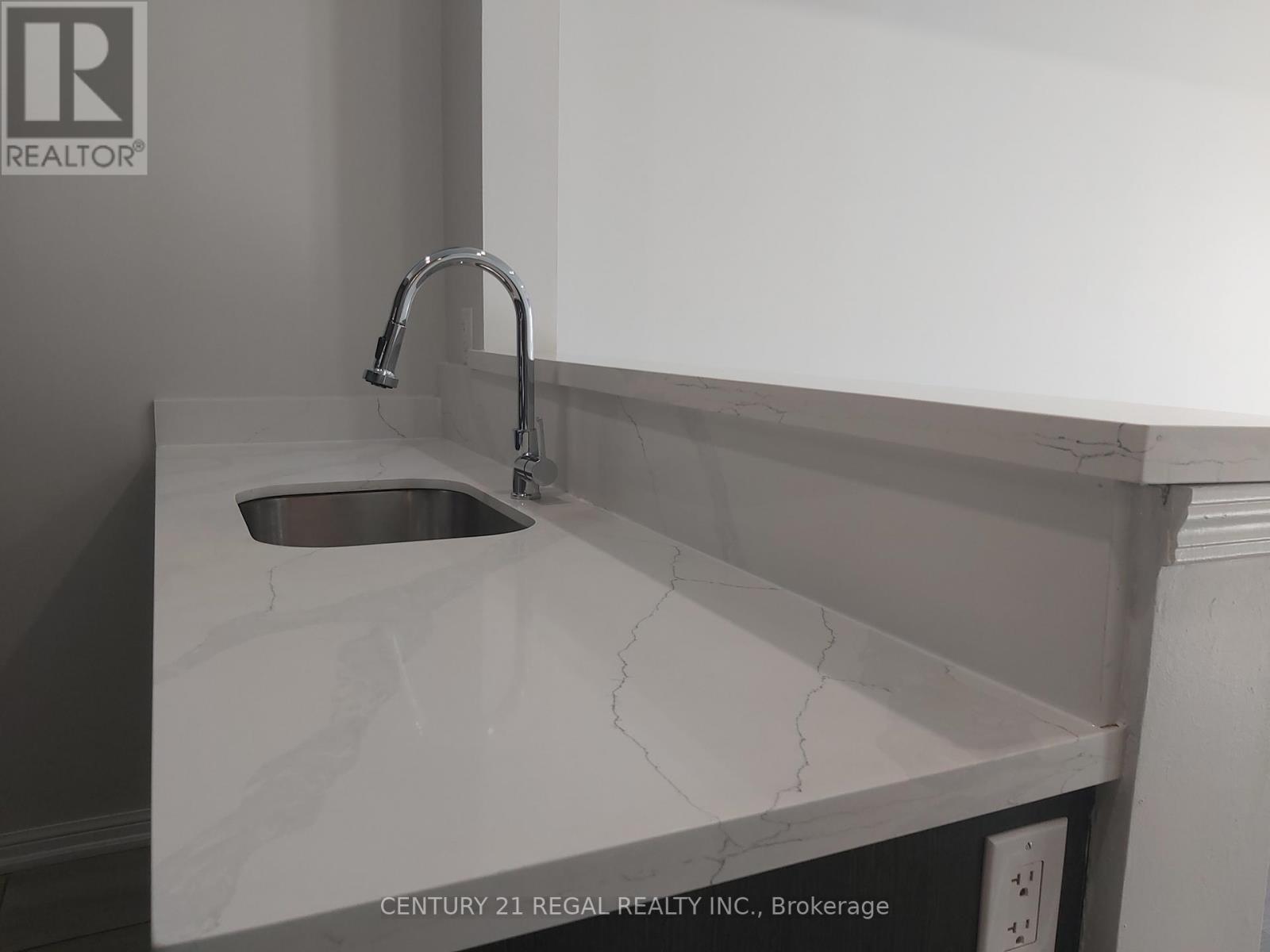 178 - 250 Sunny Meadow Boulevard, Brampton, Ontario  L6R 3Y6 - Photo 4 - W12603128