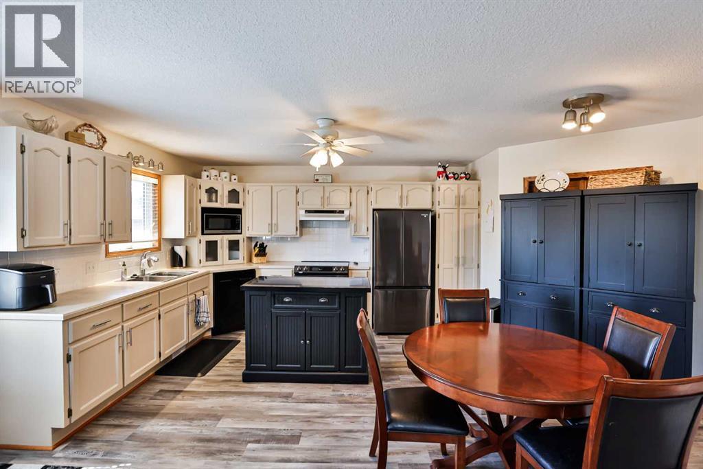 132 Alder Place, Vulcan, Alberta  T0L 2B0 - Photo 10 - A2251309