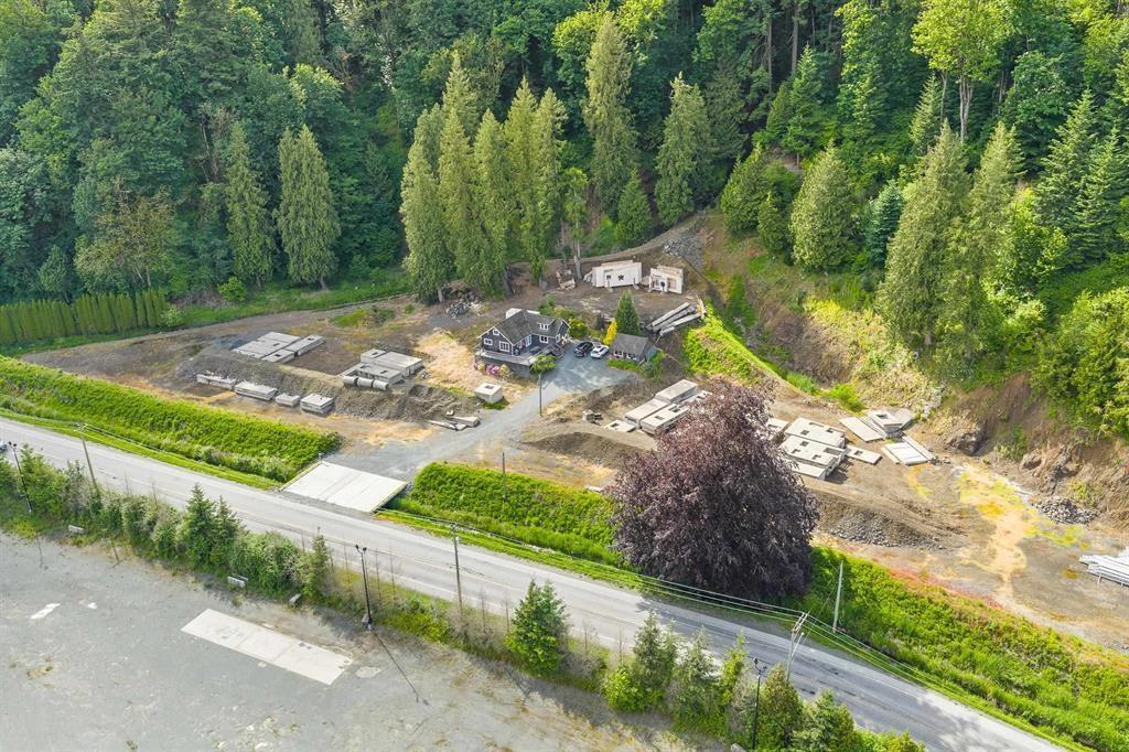 8395 Chilliwack Mountain Road, West Chilliwack, Chilliwack, British Columbia  V2R 3W8 - Photo 3 - C8074315