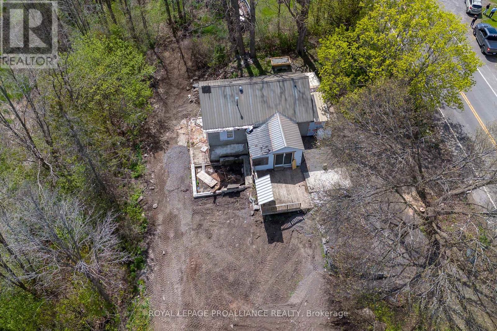 10346 Loyalist Parkway, Greater Napanee, Ontario  K0H 1G0 - Photo 14 - X12603146