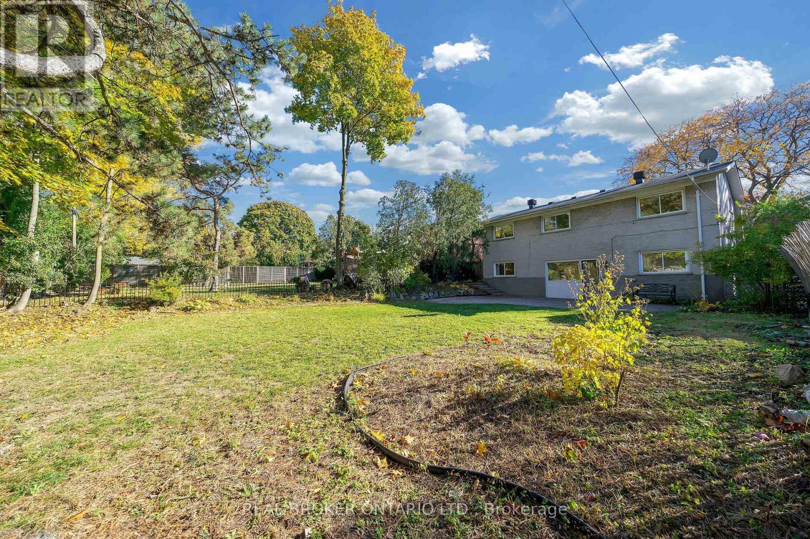 36 Marthclare Avenue, Toronto, Ontario M3A 1E2 - Photo 39 - C12527390