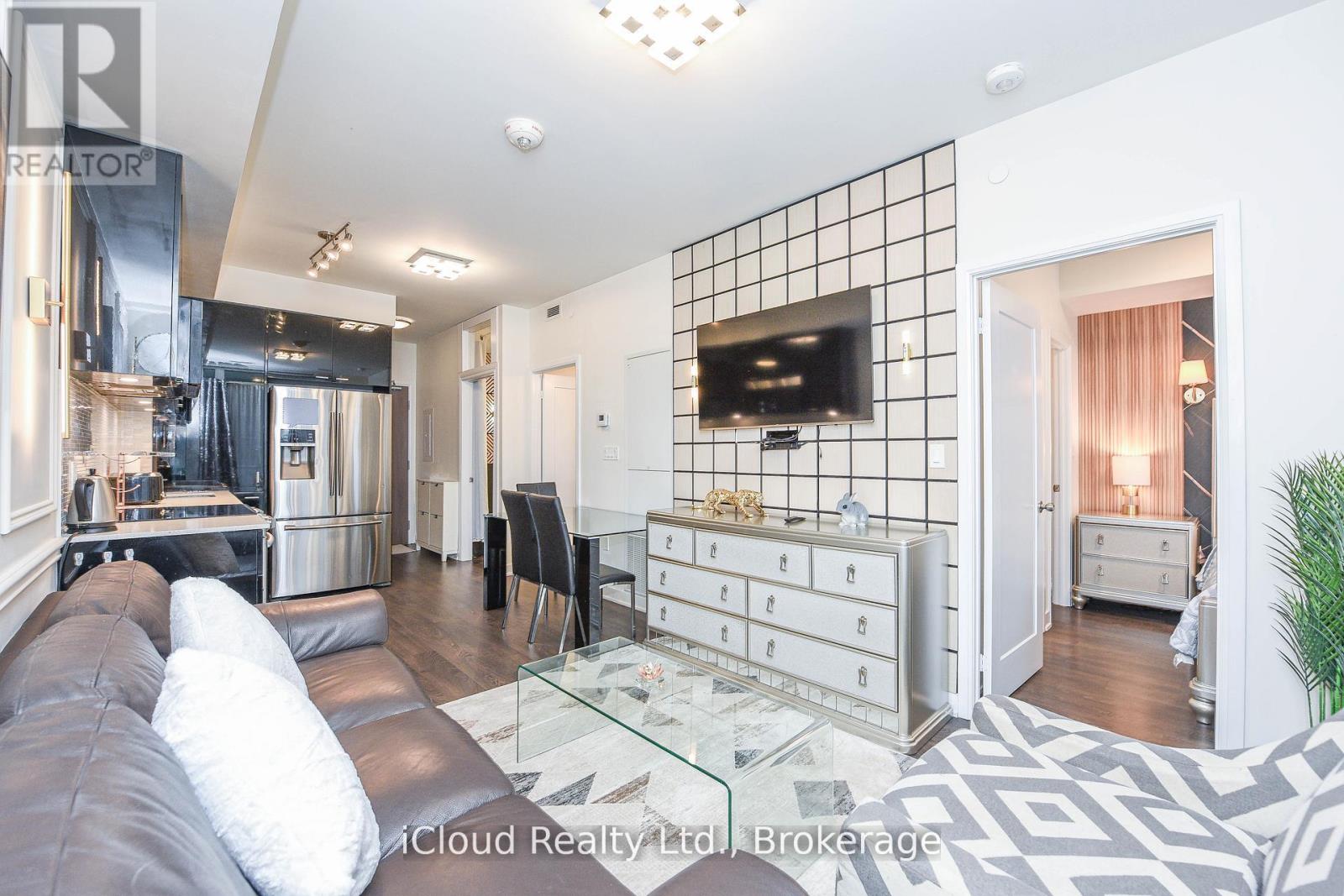 1015 - 576 Front Street W, Toronto, Ontario  M5V 0P8 - Photo 12 - C12603090