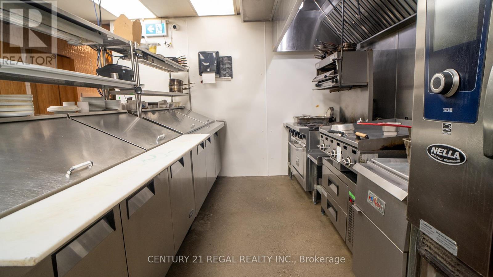 337 King Street W, Toronto, Ontario M5V 2E7 - Photo 14 - C12550662