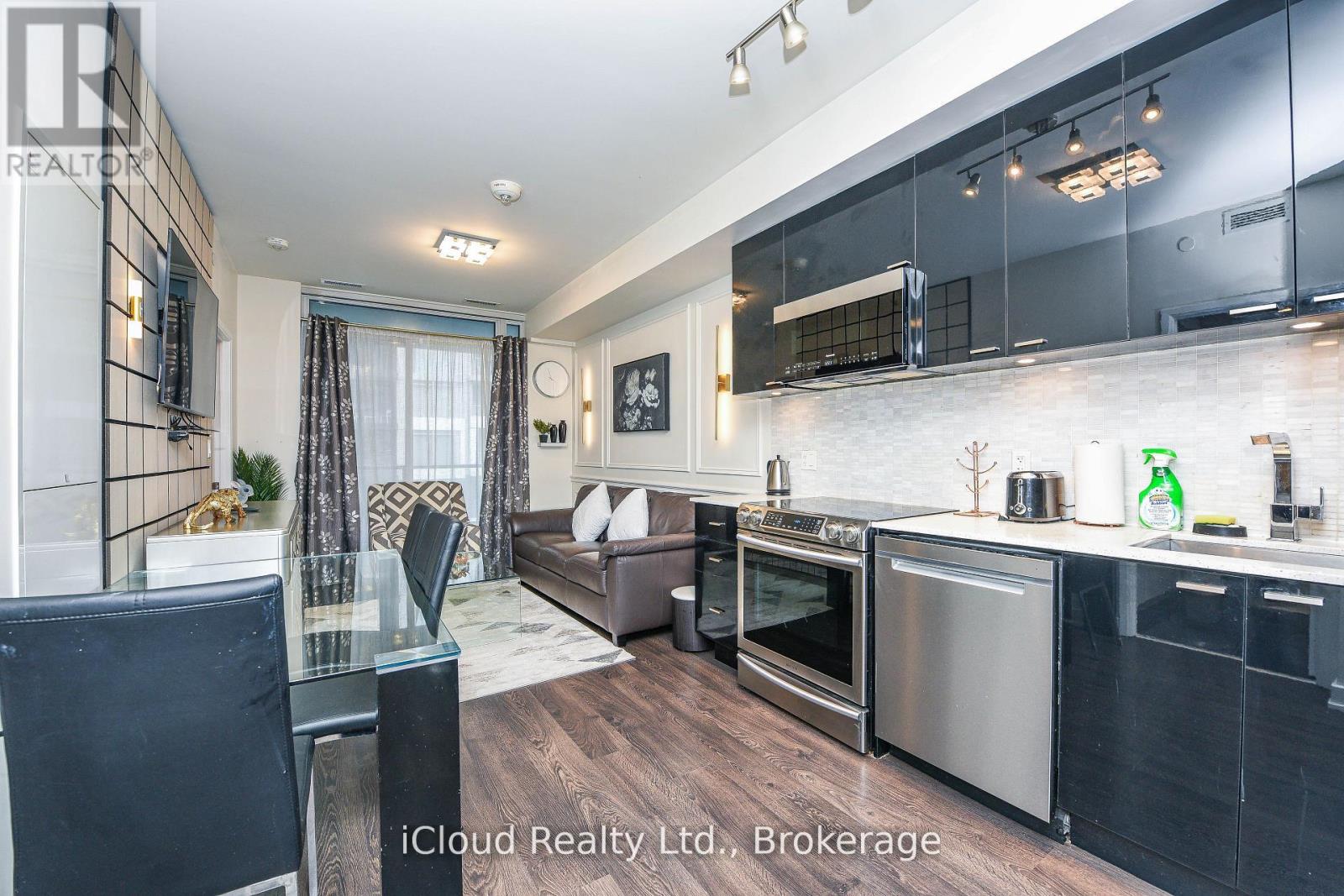 1015 - 576 Front Street W, Toronto, Ontario  M5V 0P8 - Photo 30 - C12603090