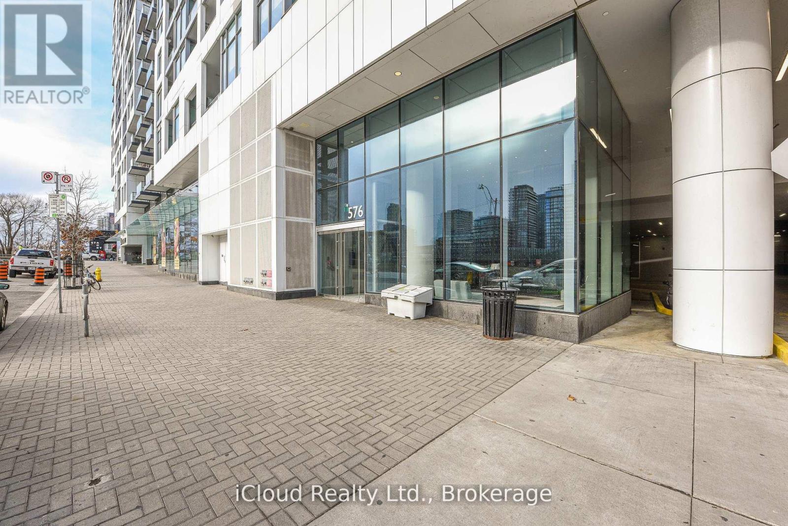 1015 - 576 Front Street W, Toronto, Ontario  M5V 0P8 - Photo 31 - C12603090