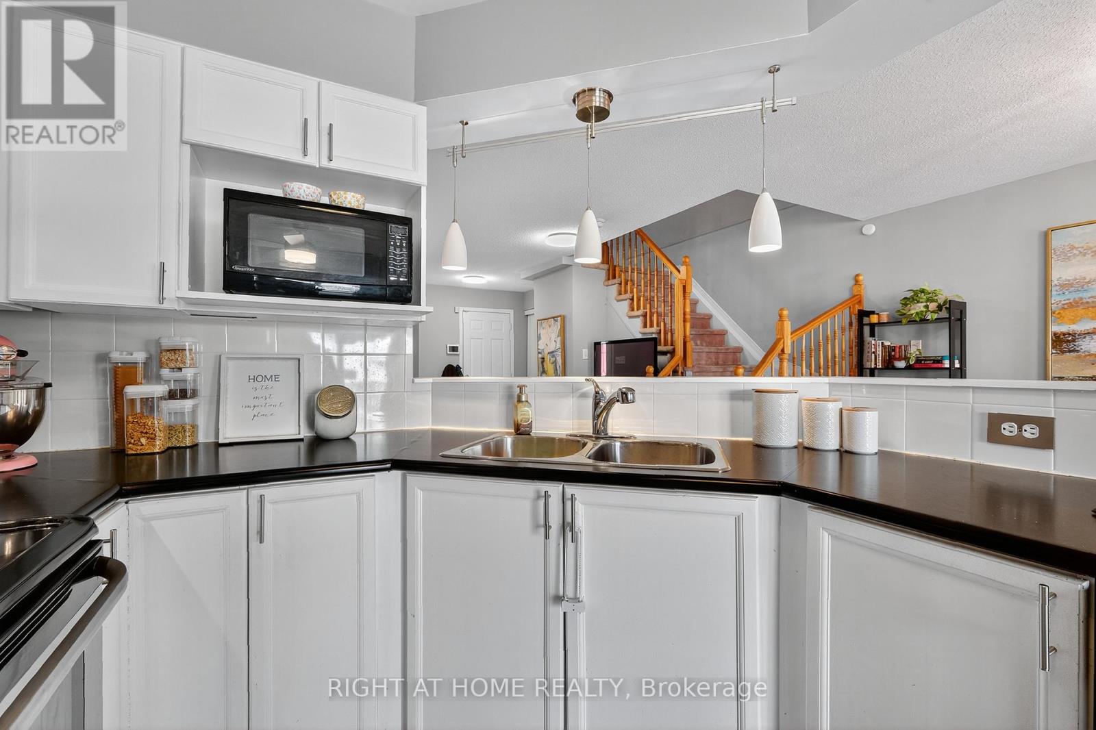 812 Nesting Way, Ottawa, Ontario K4A 3X2 - Photo 10 - X12603154