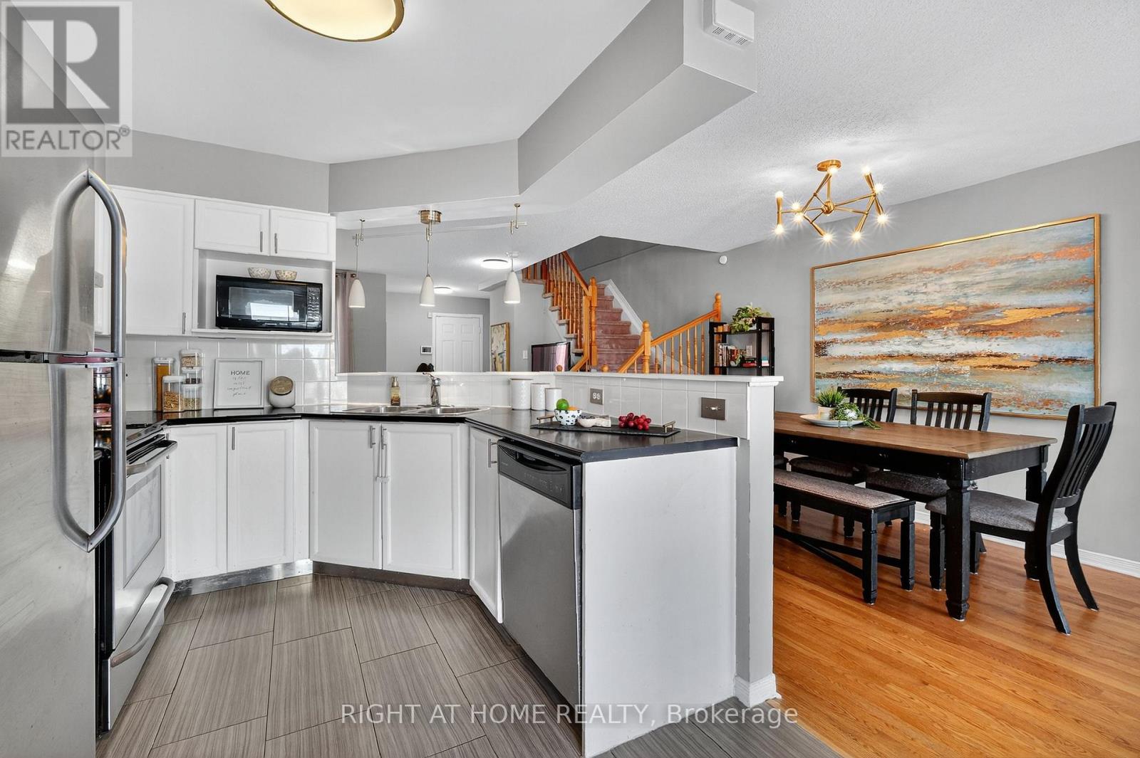 812 Nesting Way, Ottawa, Ontario K4A 3X2 - Photo 12 - X12603154