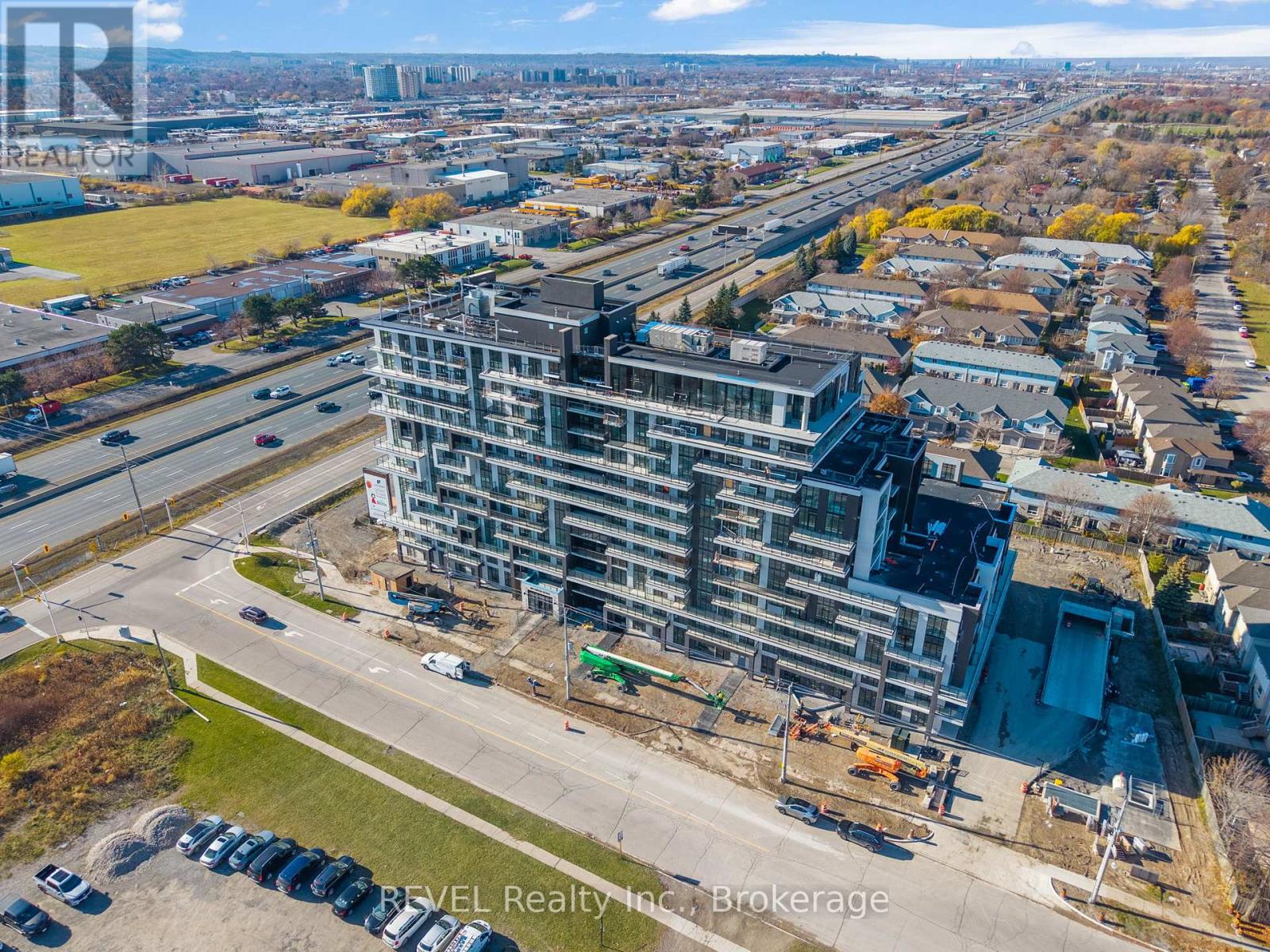 315 - 461 Green Road, Hamilton, Ontario  L8E 5B4 - Photo 1 - X12603140