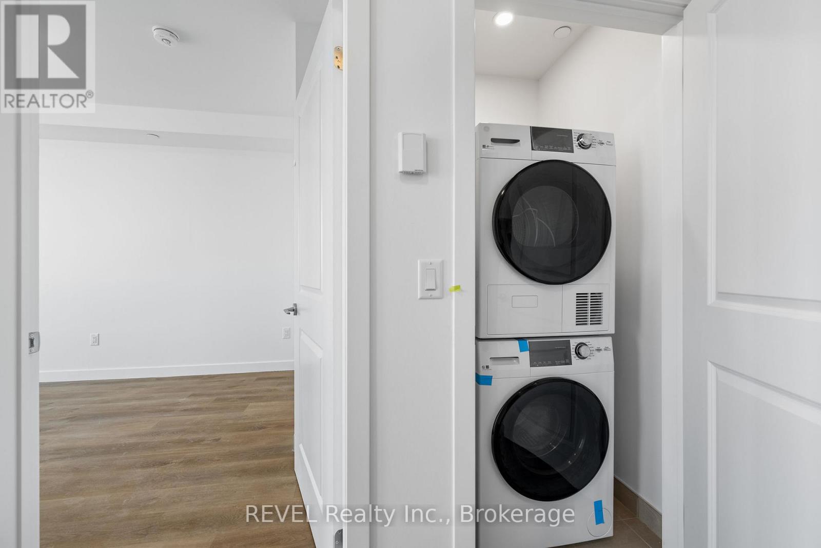 315 - 461 Green Road, Hamilton, Ontario  L8E 5B4 - Photo 23 - X12603140