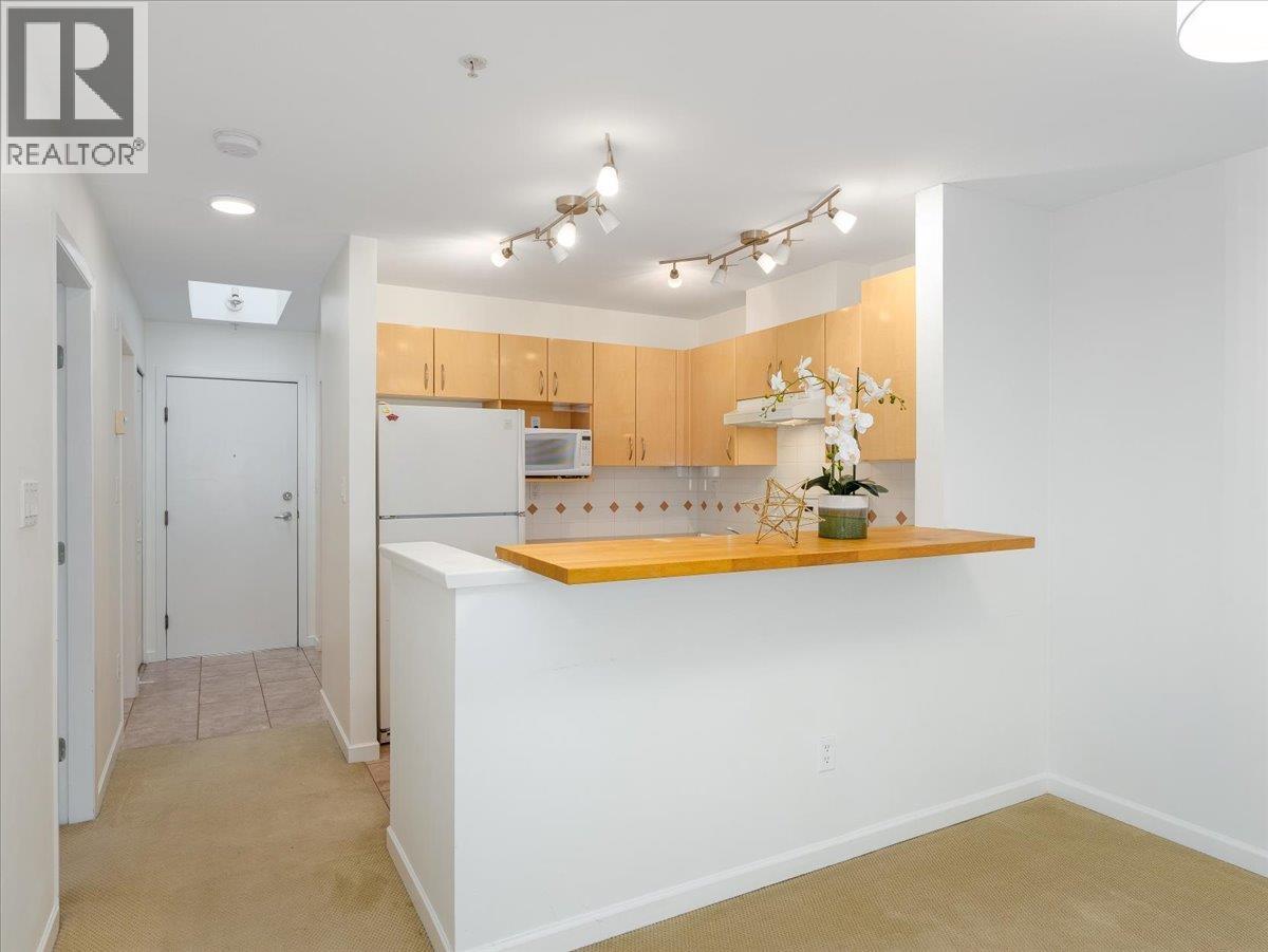 408 3083 W 4th Avenue, Vancouver, British Columbia V6K 1R5 - Photo 5 - R3072316