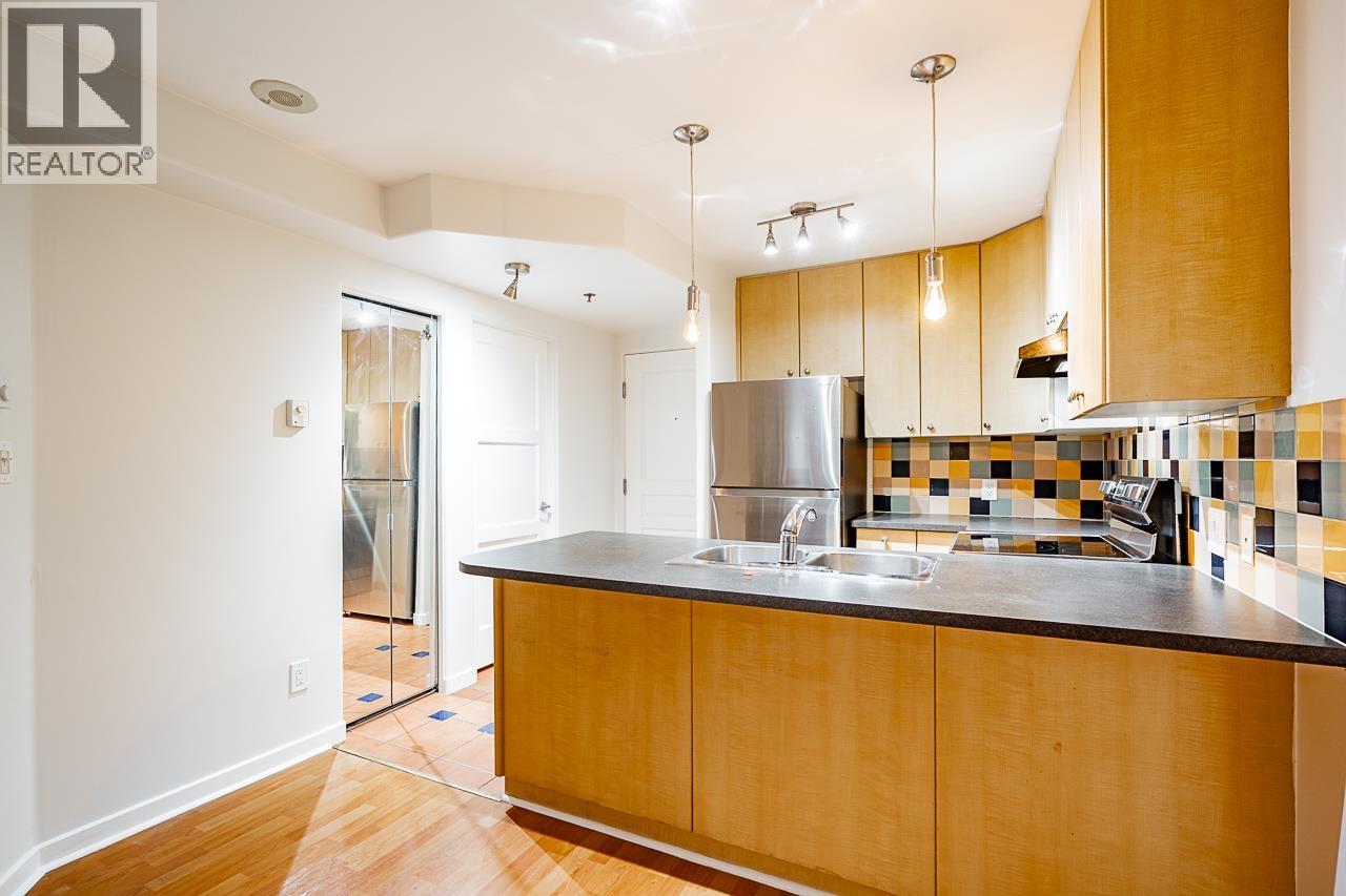 311 819 Hamilton Street, Vancouver, British Columbia  V6B 6M2 - Photo 16 - R3072337