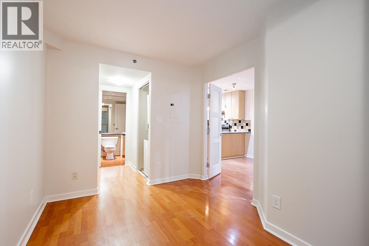 311 819 Hamilton Street, Vancouver, British Columbia  V6B 6M2 - Photo 24 - R3072337