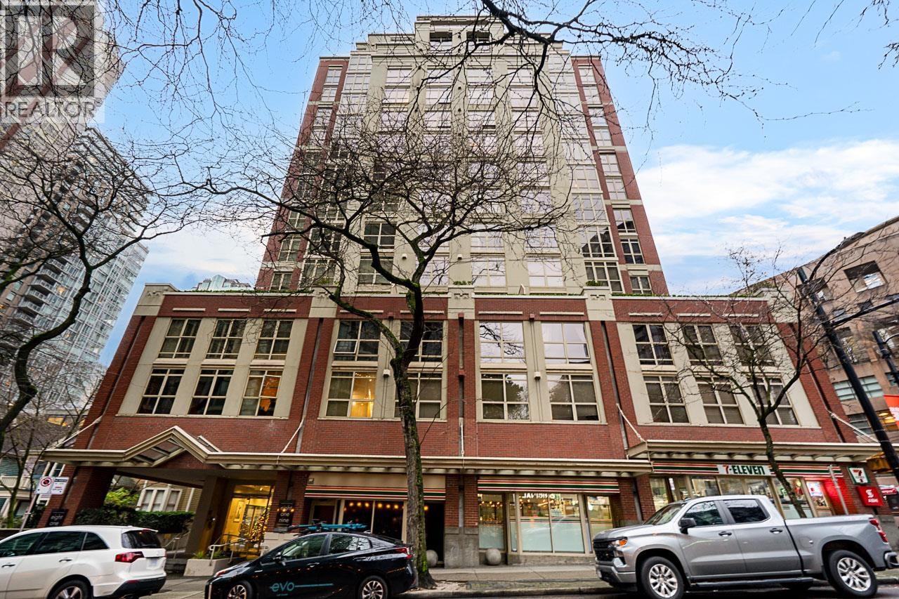 311 819 Hamilton Street, Vancouver, British Columbia  V6B 6M2 - Photo 3 - R3072337