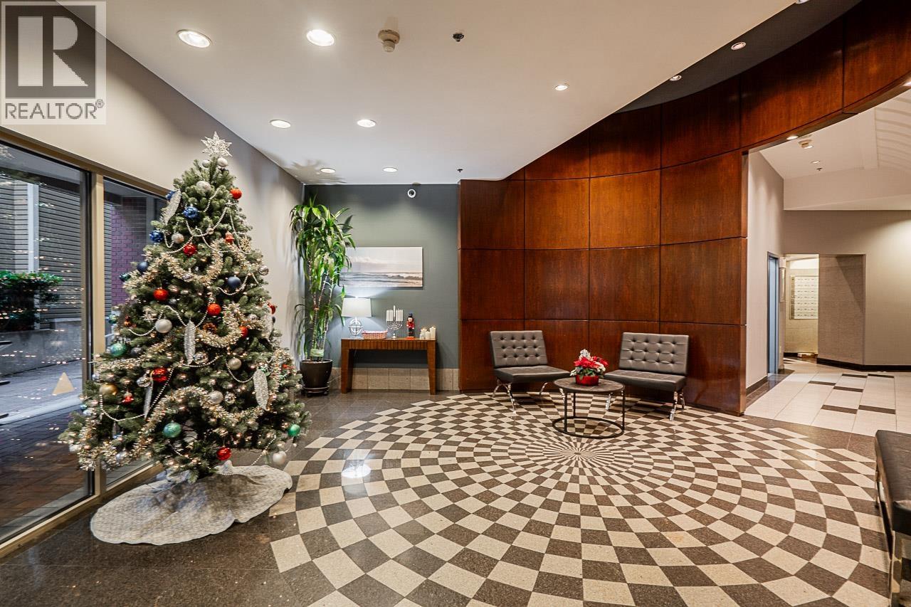 311 819 Hamilton Street, Vancouver, British Columbia  V6B 6M2 - Photo 5 - R3072337