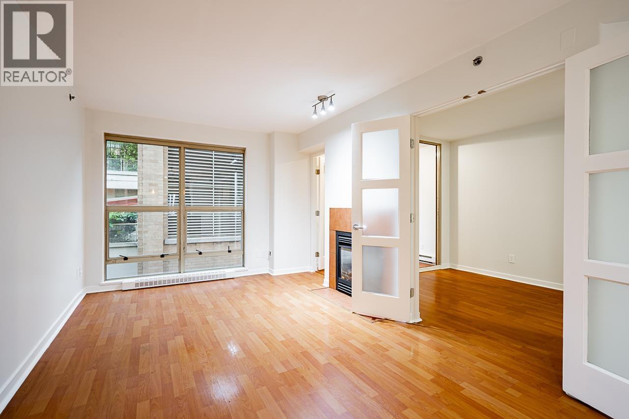 311 819 Hamilton Street, Vancouver, British Columbia  V6B 6M2 - Photo 7 - R3072337