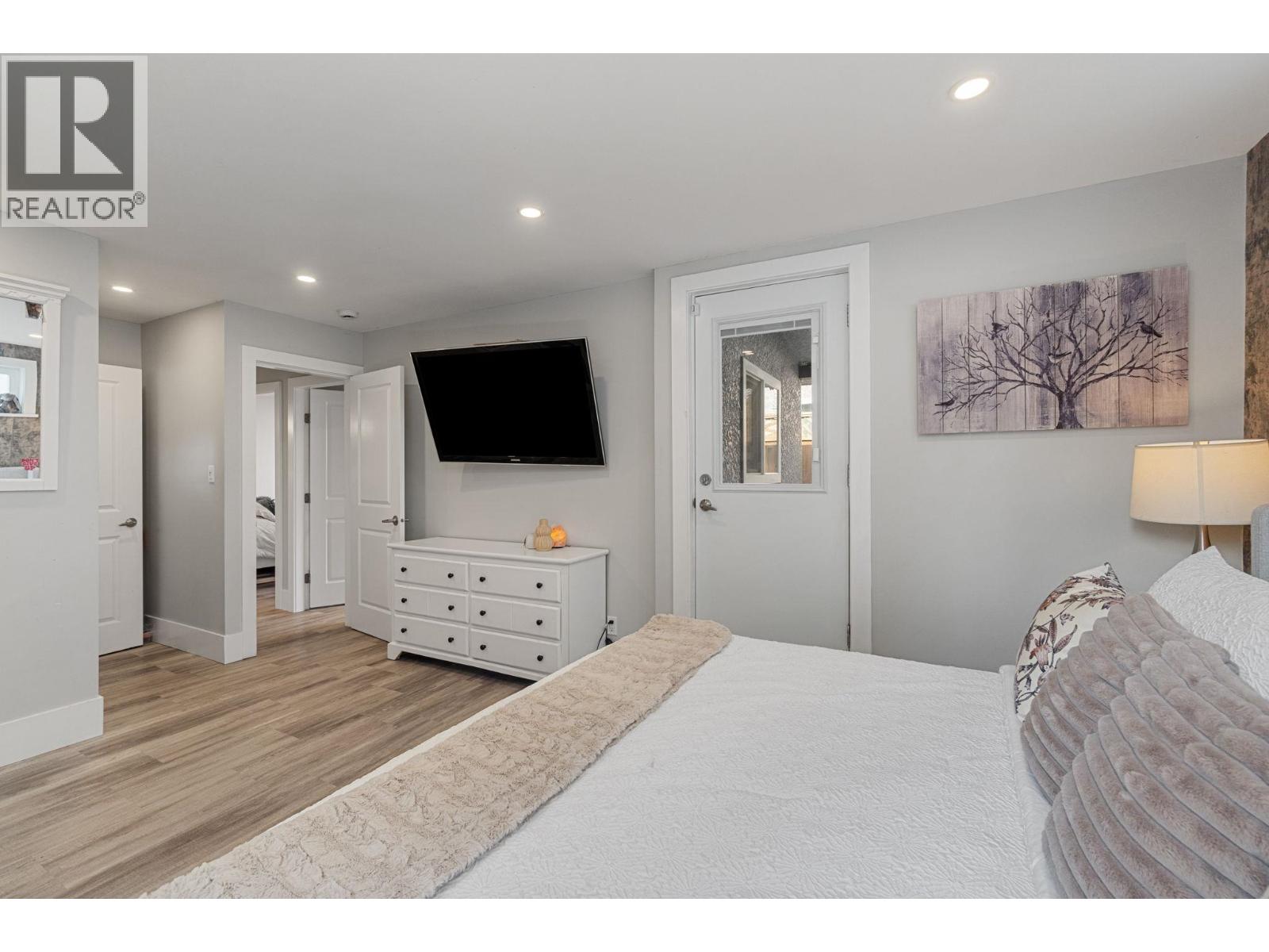 1558 Shaughnessy Street, Port Coquitlam, British Columbia  V3C 6M4 - Photo 8 - R3072323