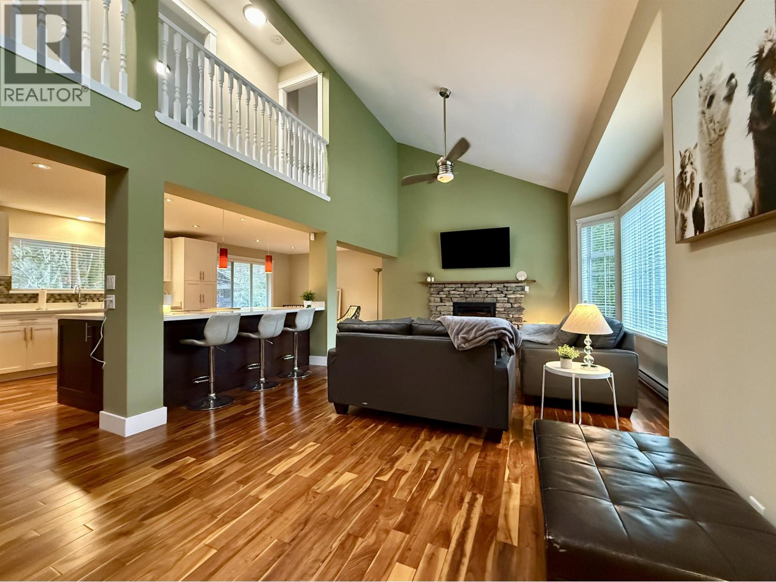 1510 MACDONALD PLACE, Squamish, British Columbia