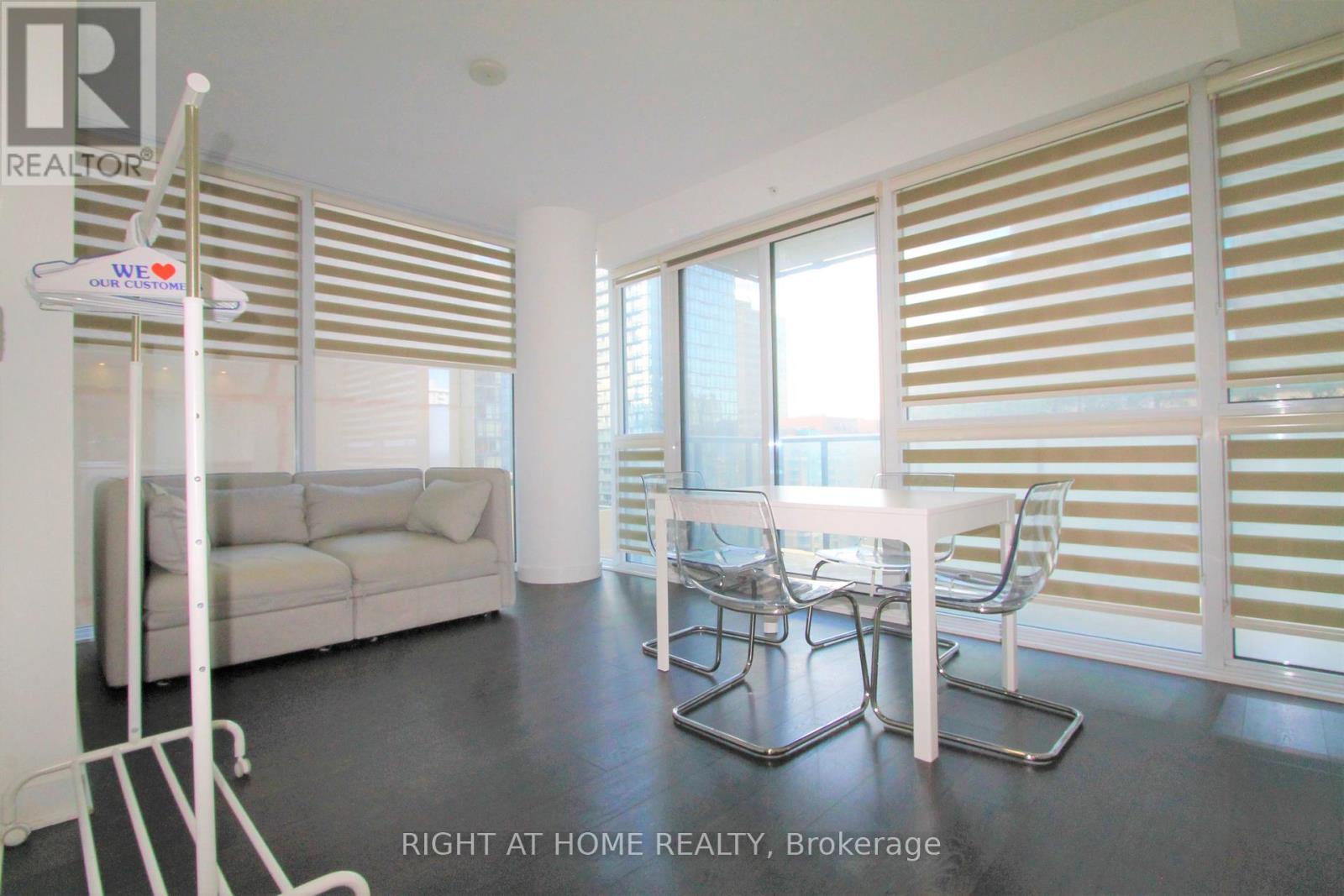 1405 - 15 Grenville Street, Toronto, Ontario  M4Y 0B9 - Photo 14 - C12603136