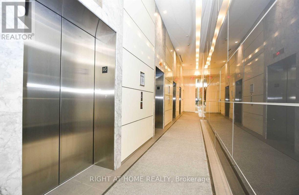 1405 - 15 Grenville Street, Toronto, Ontario  M4Y 0B9 - Photo 6 - C12603136