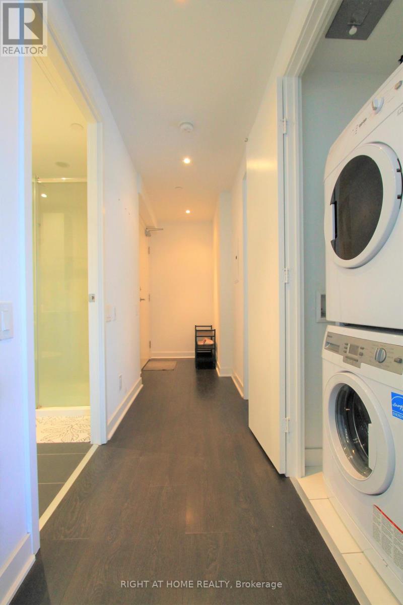 1405 - 15 Grenville Street, Toronto, Ontario  M4Y 0B9 - Photo 8 - C12603136