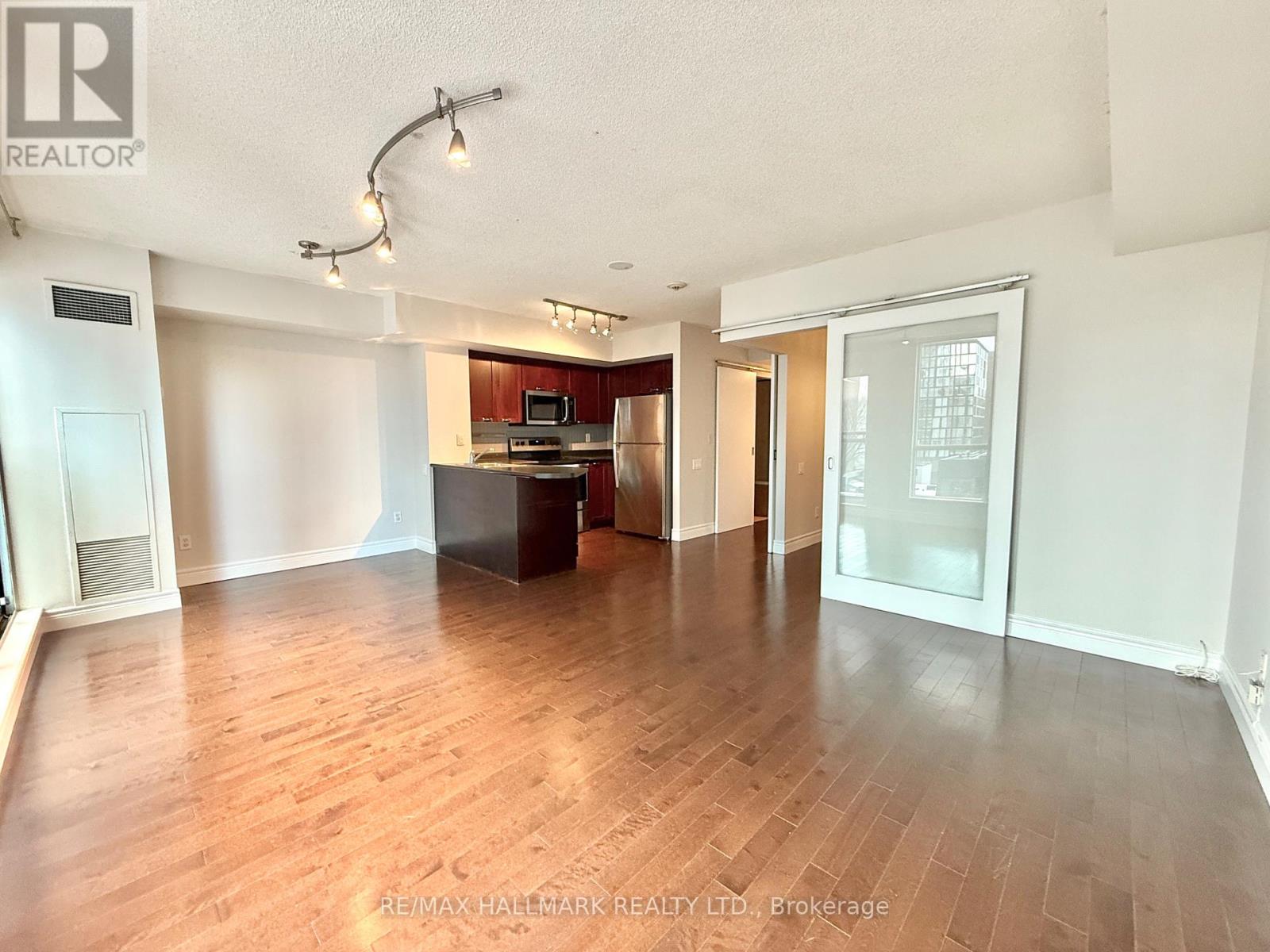 710 - 75 Dalhousie Street, Toronto (Church-Yonge Corridor), Ontario  M5B 2R9 - Photo 2 - C12450195