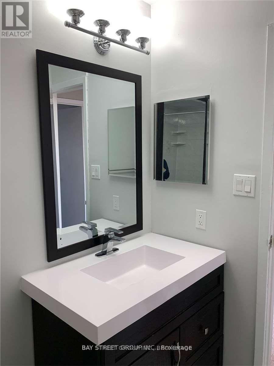 13 - 1550 Grosvenor Street, Oakville, Ontario  L6H 2Z1 - Photo 18 - W12603152