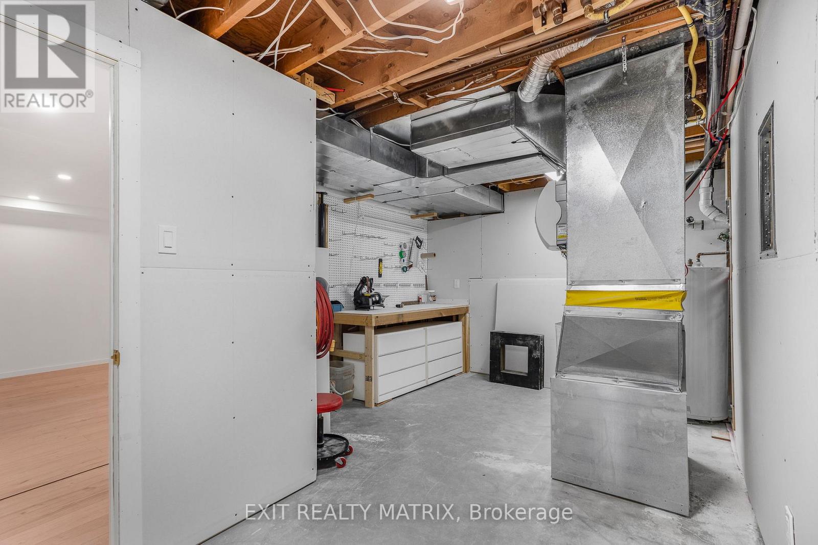 1261 Golf Road, East Hawkesbury, Ontario K6A 2R2 - Photo 29 - X12603196