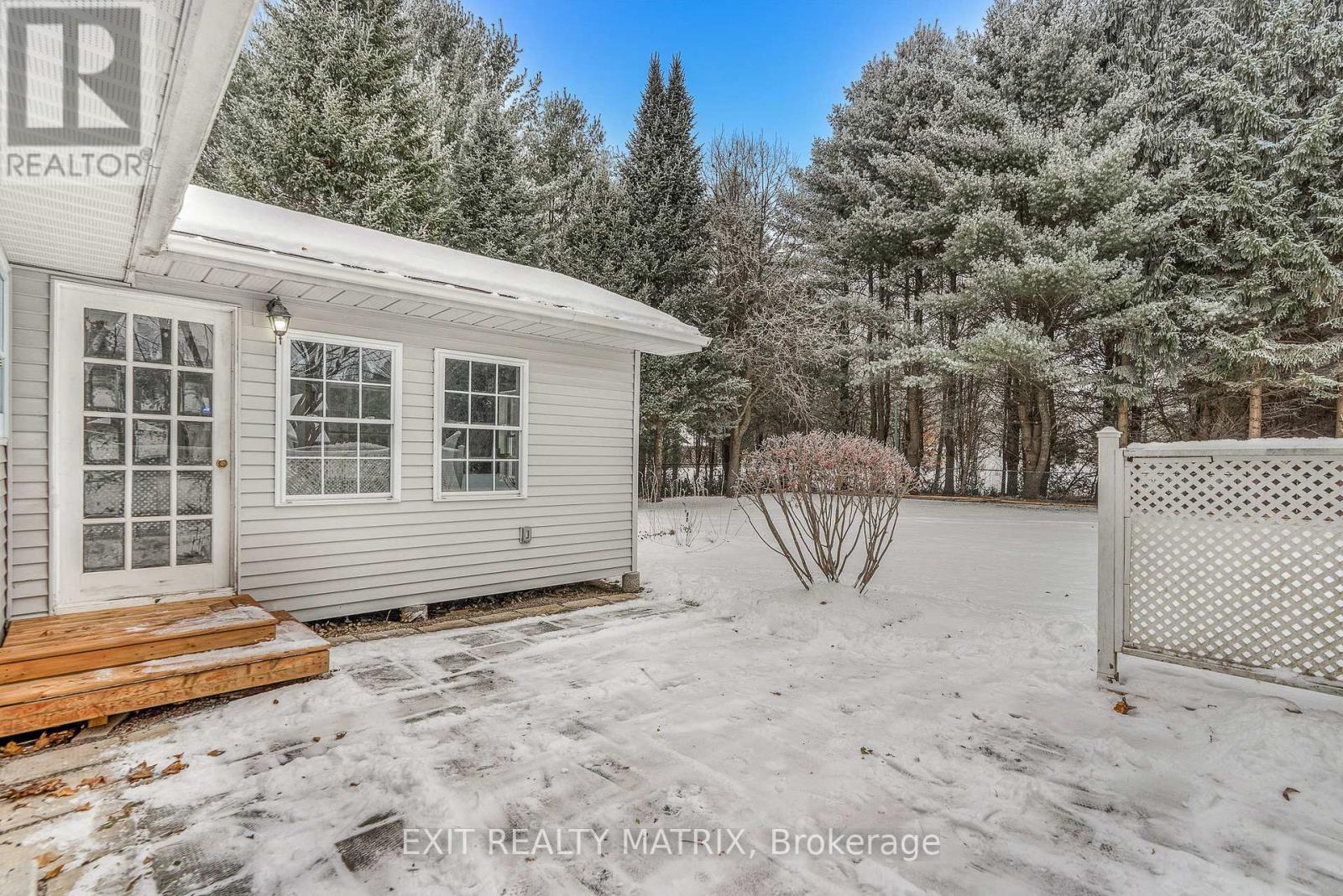 1261 Golf Road, East Hawkesbury, Ontario K6A 2R2 - Photo 30 - X12603196