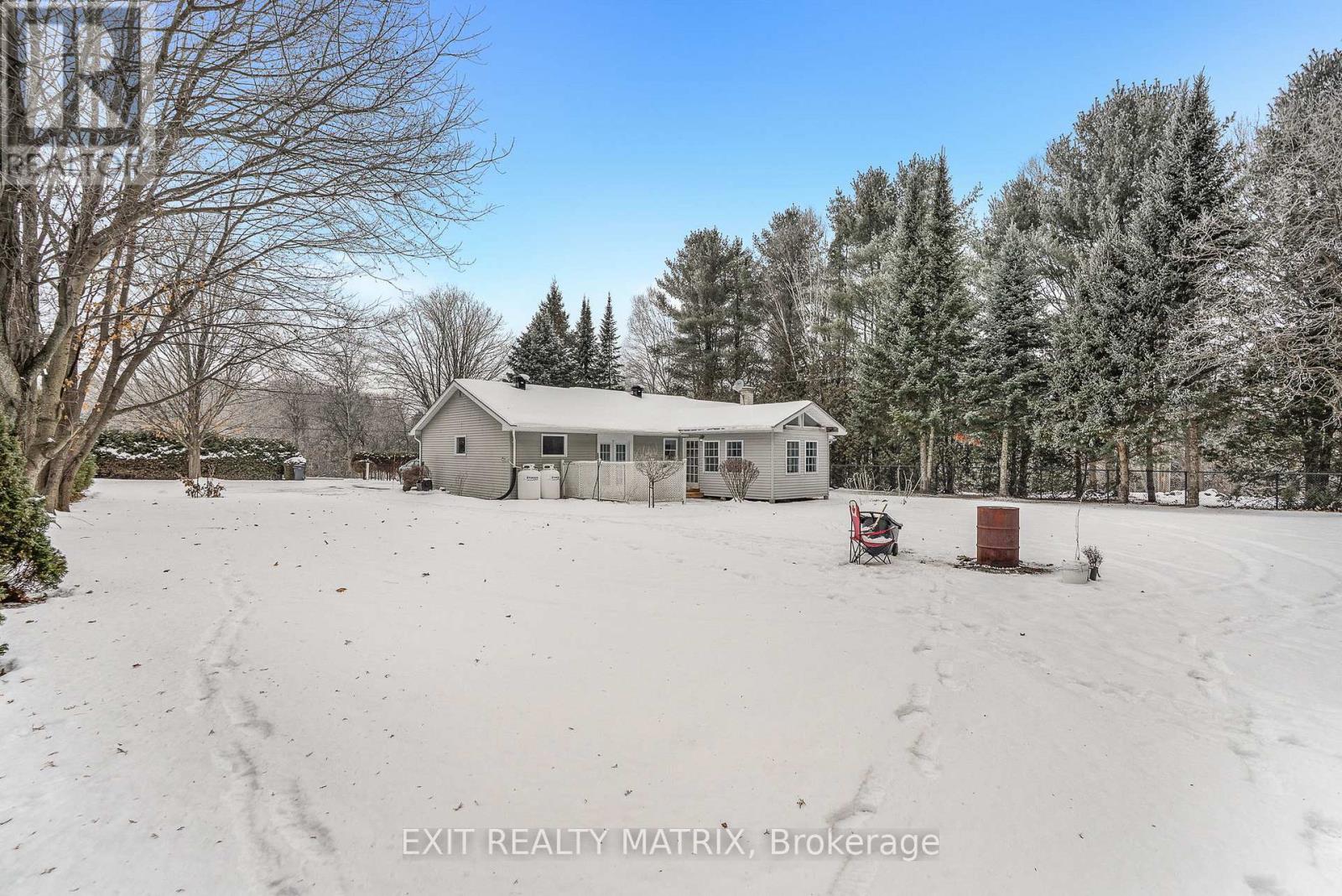 1261 Golf Road, East Hawkesbury, Ontario K6A 2R2 - Photo 32 - X12603196