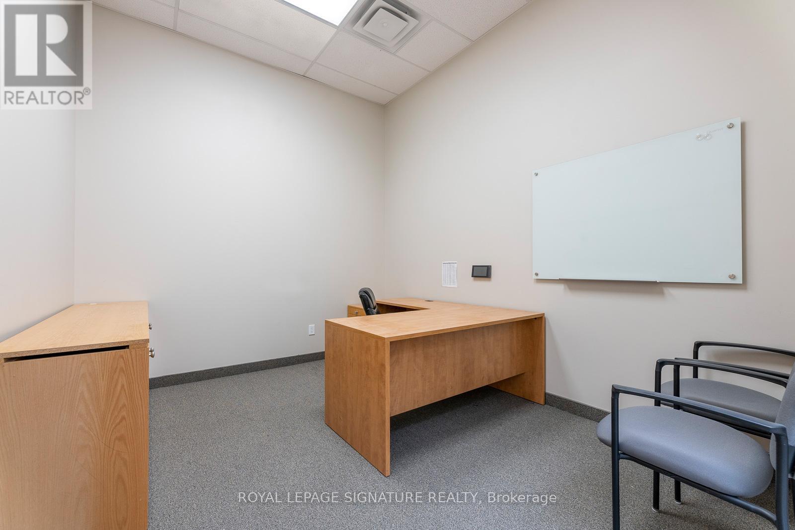 214c - 55 Wyndham St N, Guelph, Ontario  N1H 7T8 - Photo 8 - X12603134