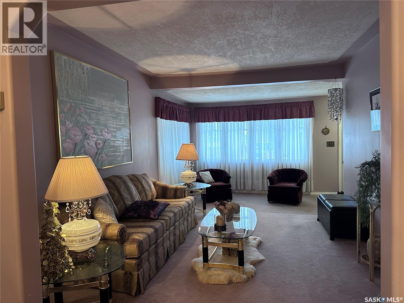 1925 Athol Street, Regina, Saskatchewan  S4T 3E4 - Photo 6 - SK025192