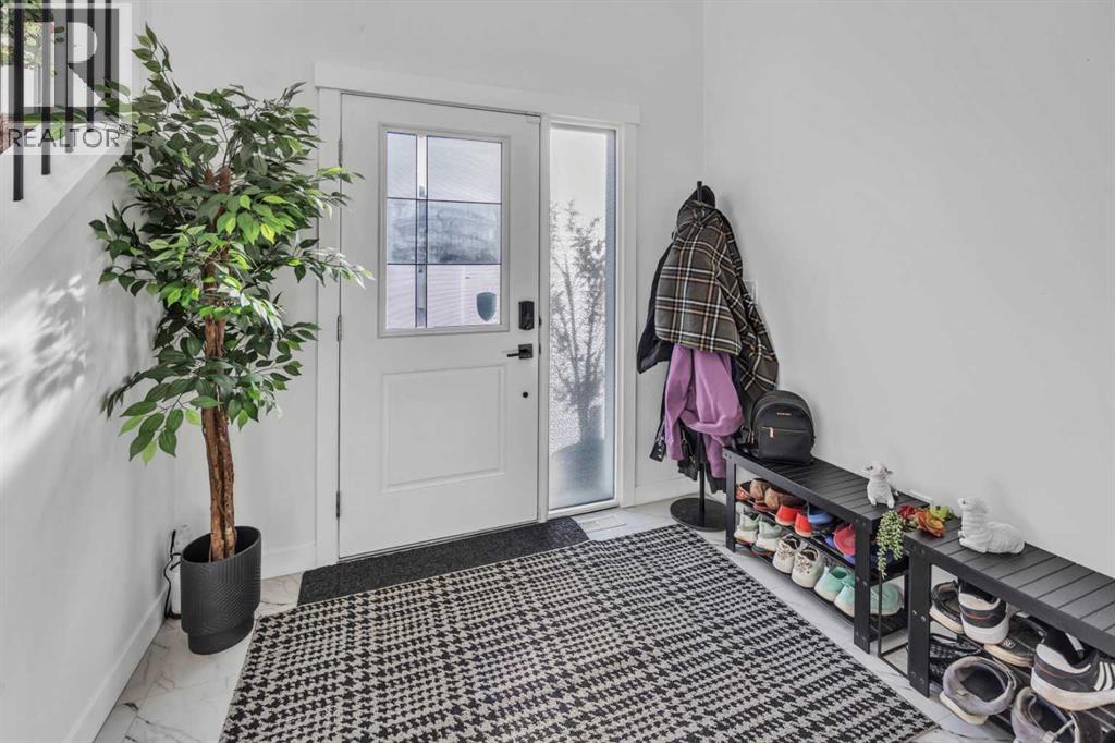 97 Baysprings Gardens Sw, Airdrie, Alberta  T4B 5C6 - Photo 12 - A2273187