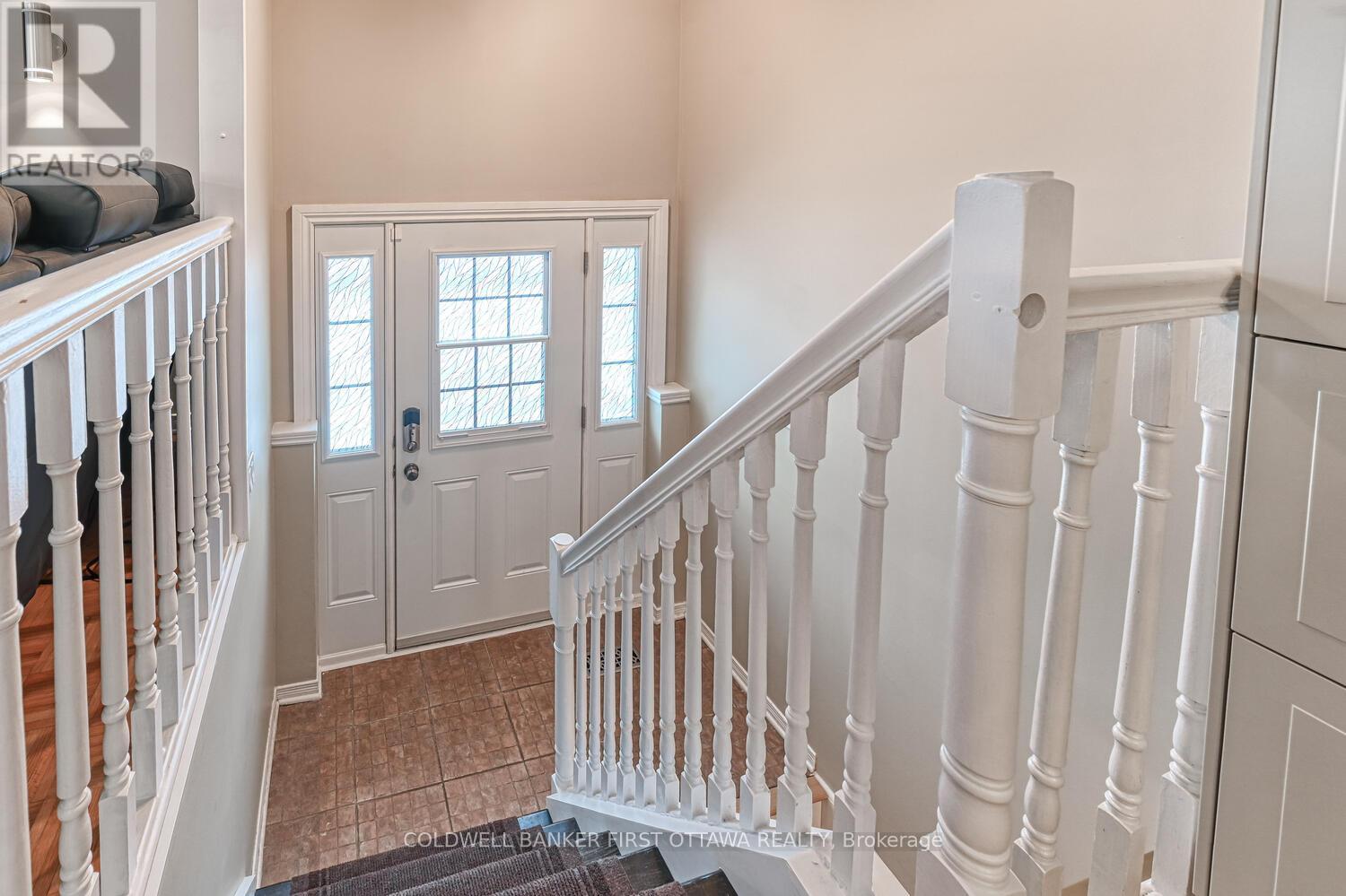 40 Fringewood Drive E, Ottawa, Ontario K2S 1V1 - Photo 4 - X12603184