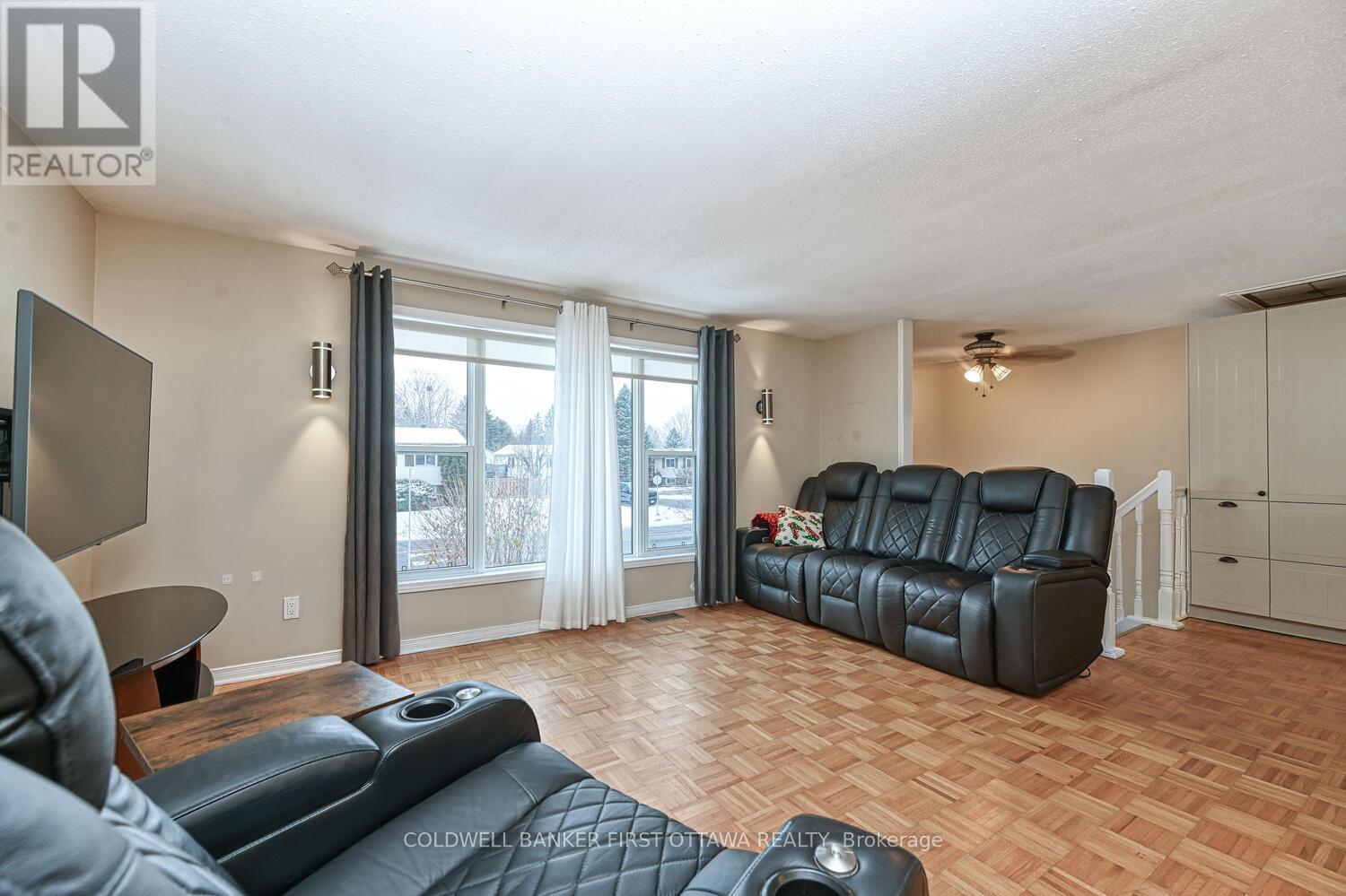 40 Fringewood Drive E, Ottawa, Ontario K2S 1V1 - Photo 6 - X12603184