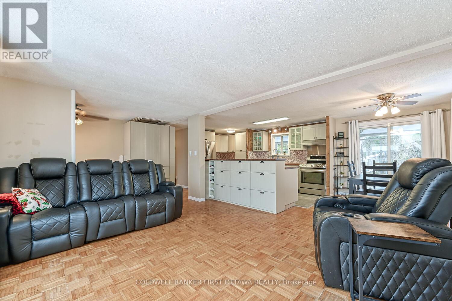 40 Fringewood Drive E, Ottawa, Ontario K2S 1V1 - Photo 7 - X12603184