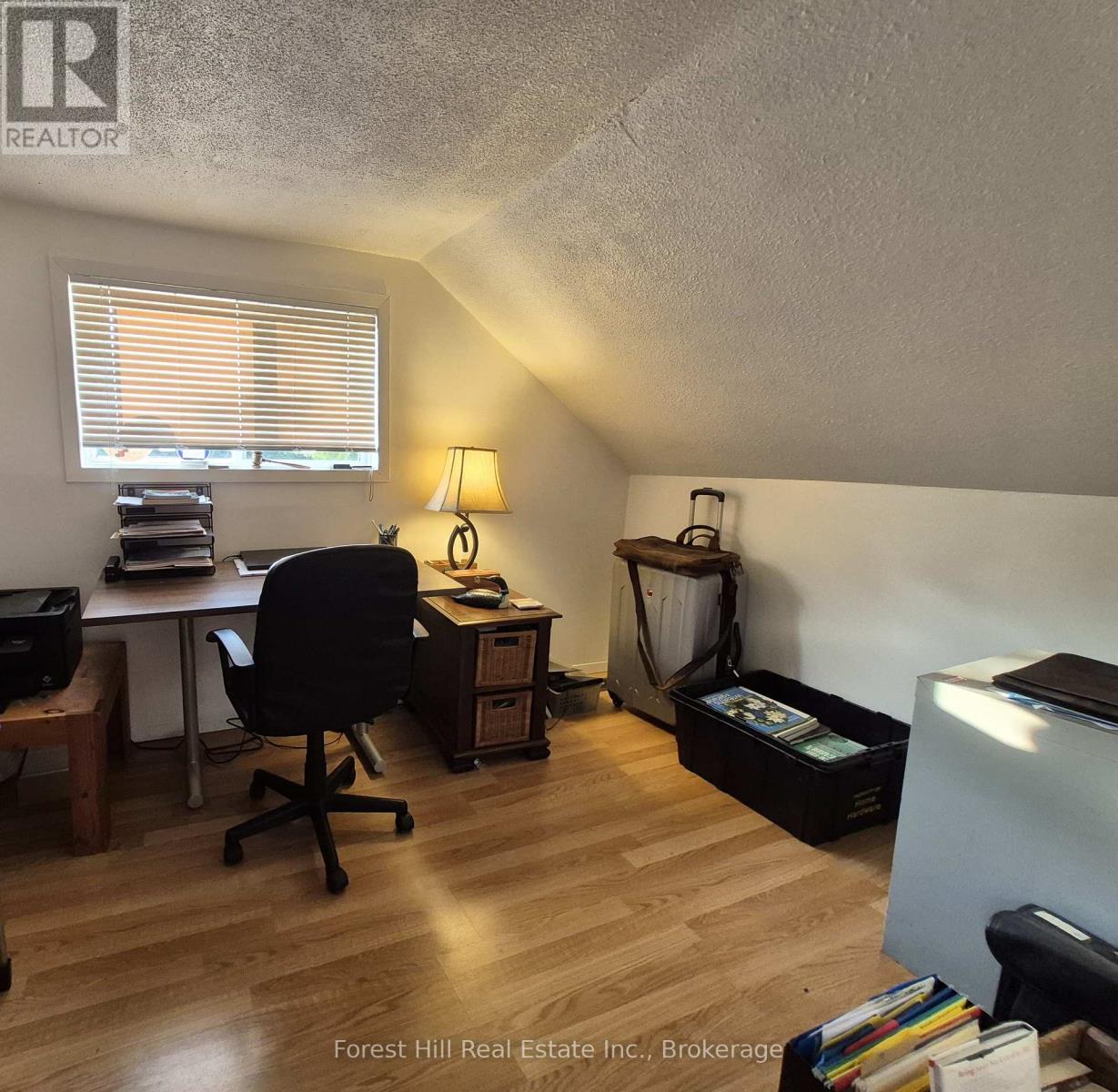 77 James Bay Junction Road S, Seguin, Ontario  P2A 0B2 - Photo 13 - X12453718