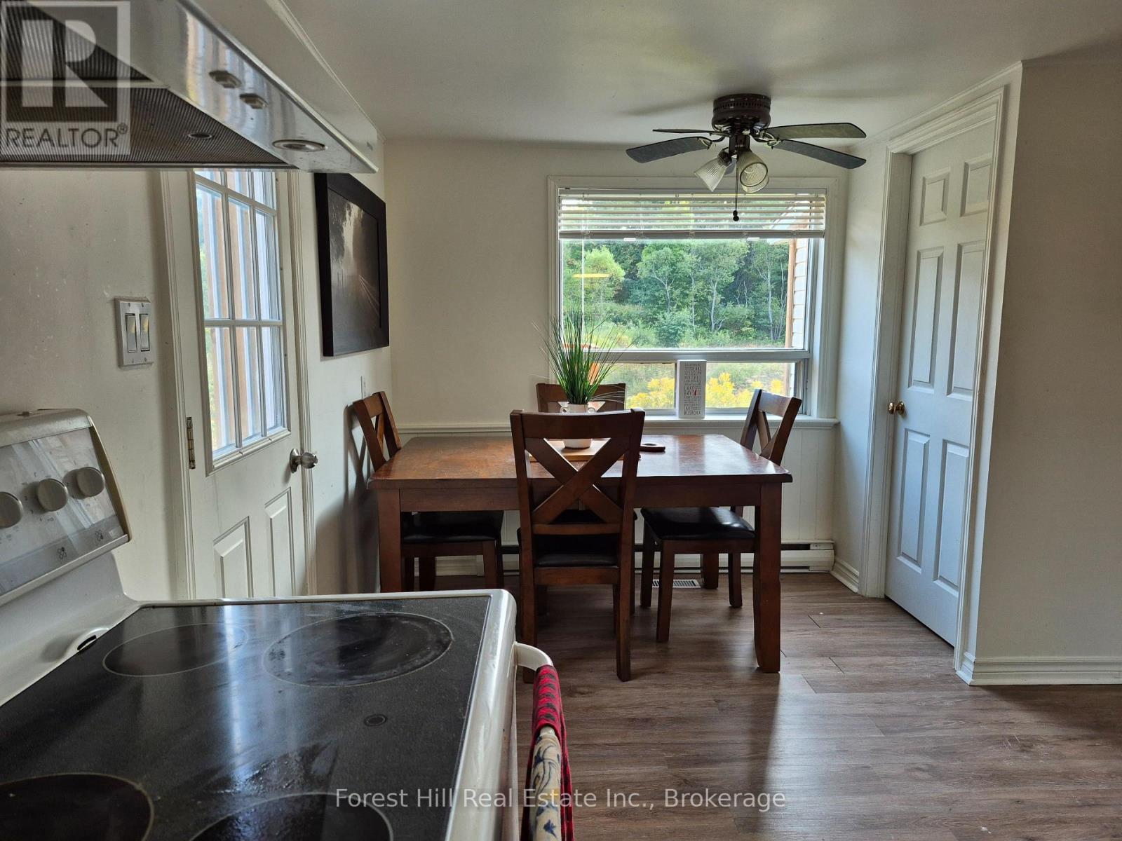 77 James Bay Junction Road S, Seguin, Ontario  P2A 0B2 - Photo 18 - X12453718