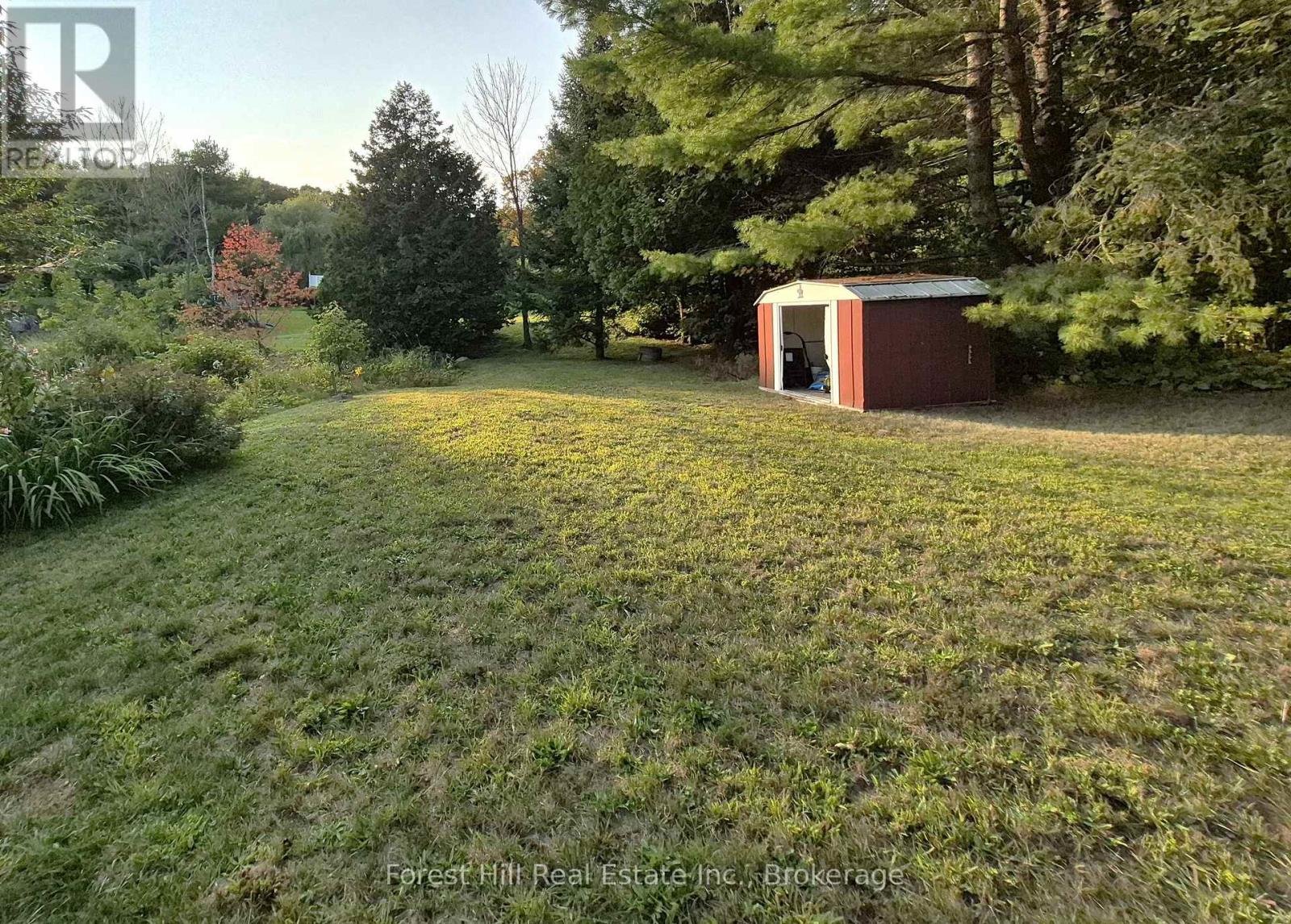 77 James Bay Junction Road S, Seguin, Ontario  P2A 0B2 - Photo 5 - X12453718