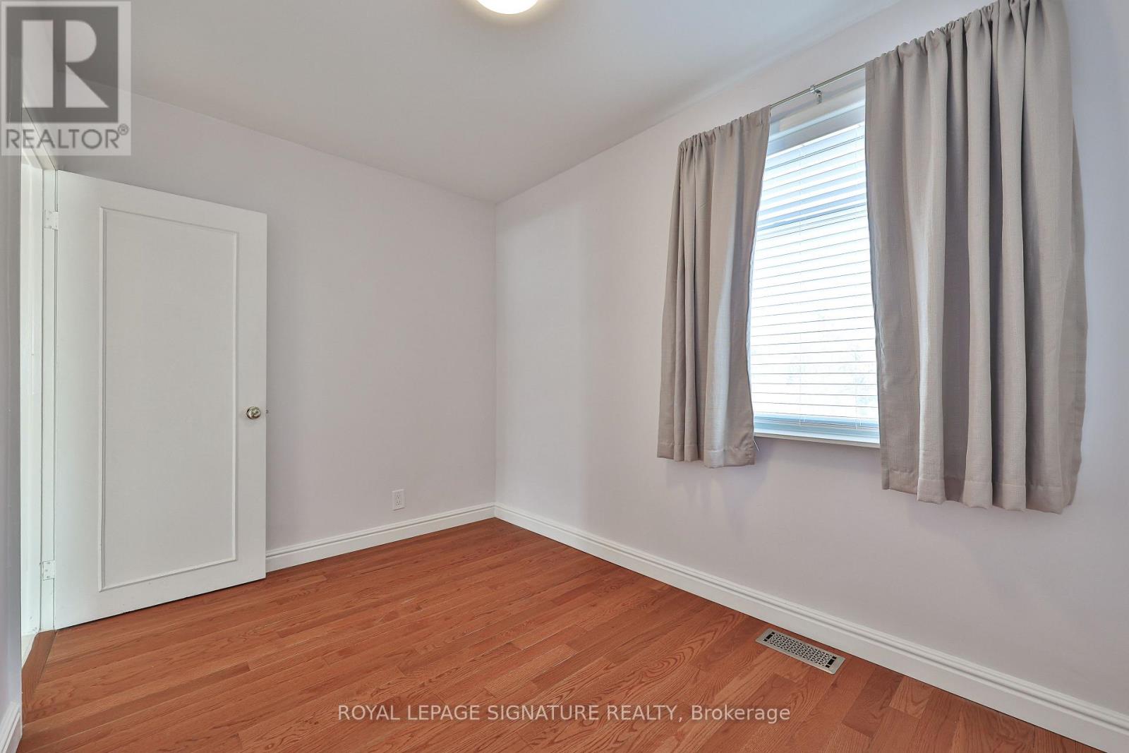 169 Norfolk Avenue, Richmond Hill, Ontario L4C 2C7 - Photo 18 - N12602312